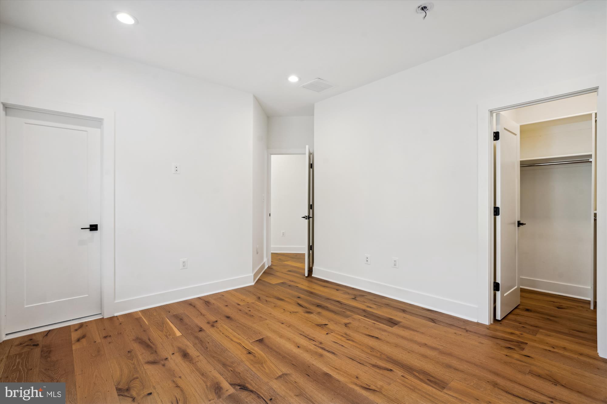 YACHT HAVEN ESTATES - Residential