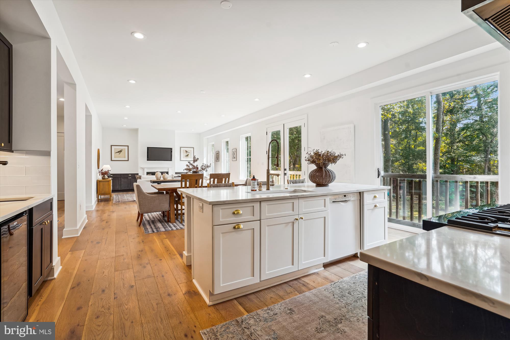 YACHT HAVEN ESTATES - Residential