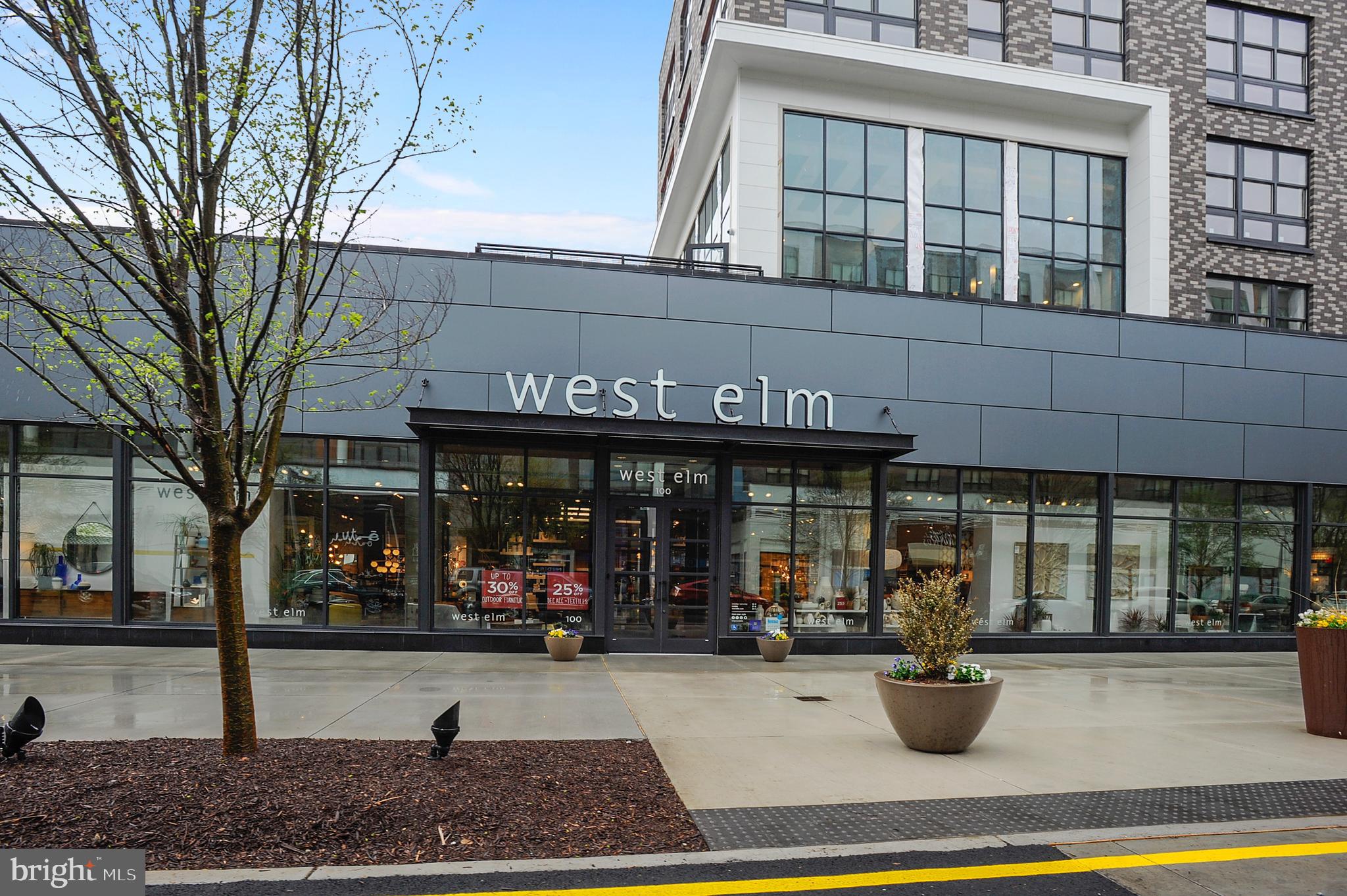 FALLS HILL - Residential Lease