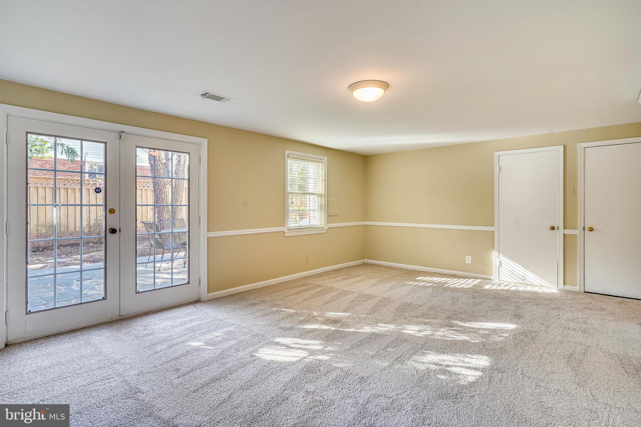 FALLS HILL - Residential Lease