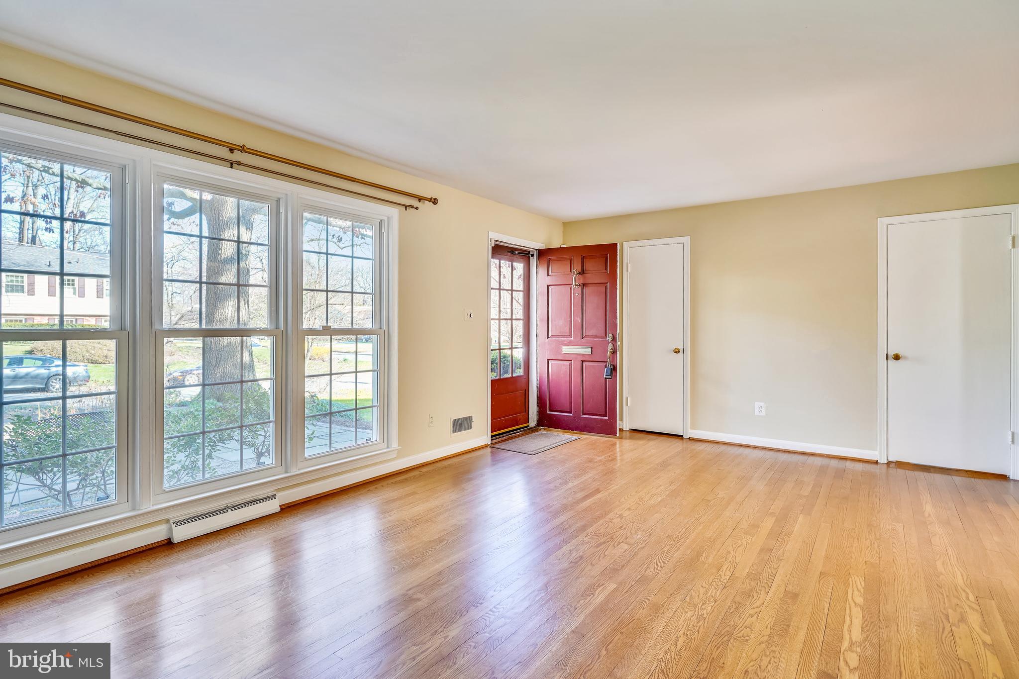 FALLS HILL - Residential Lease