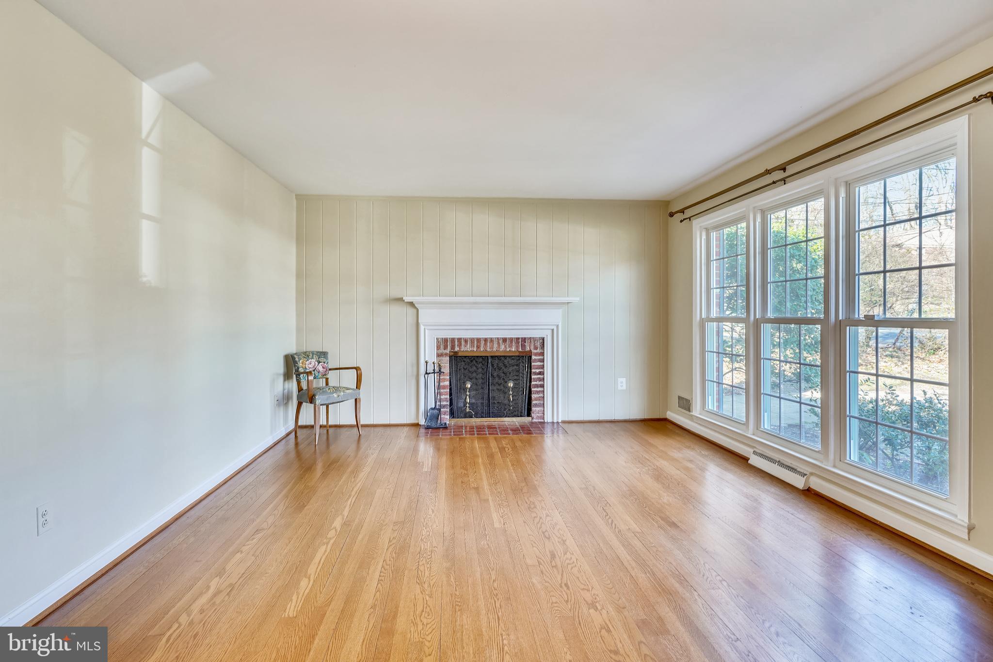 FALLS HILL - Residential Lease