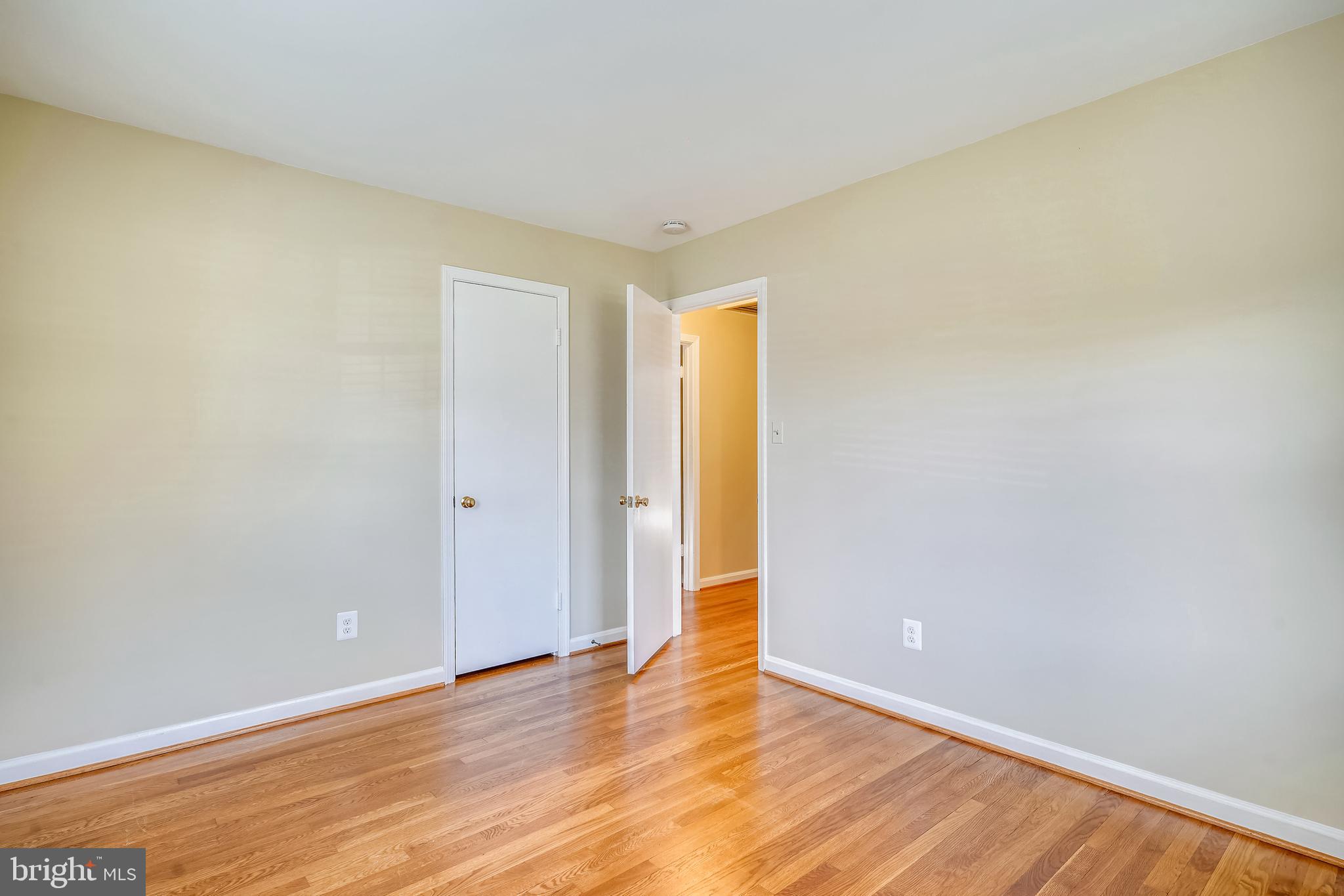 FALLS HILL - Residential Lease