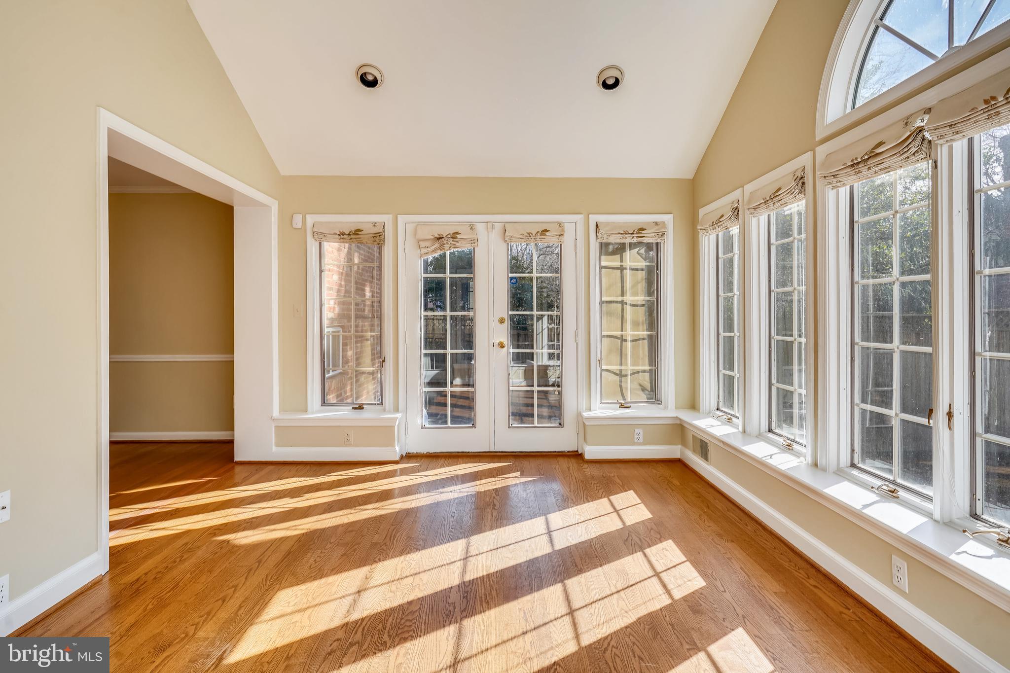 FALLS HILL - Residential Lease