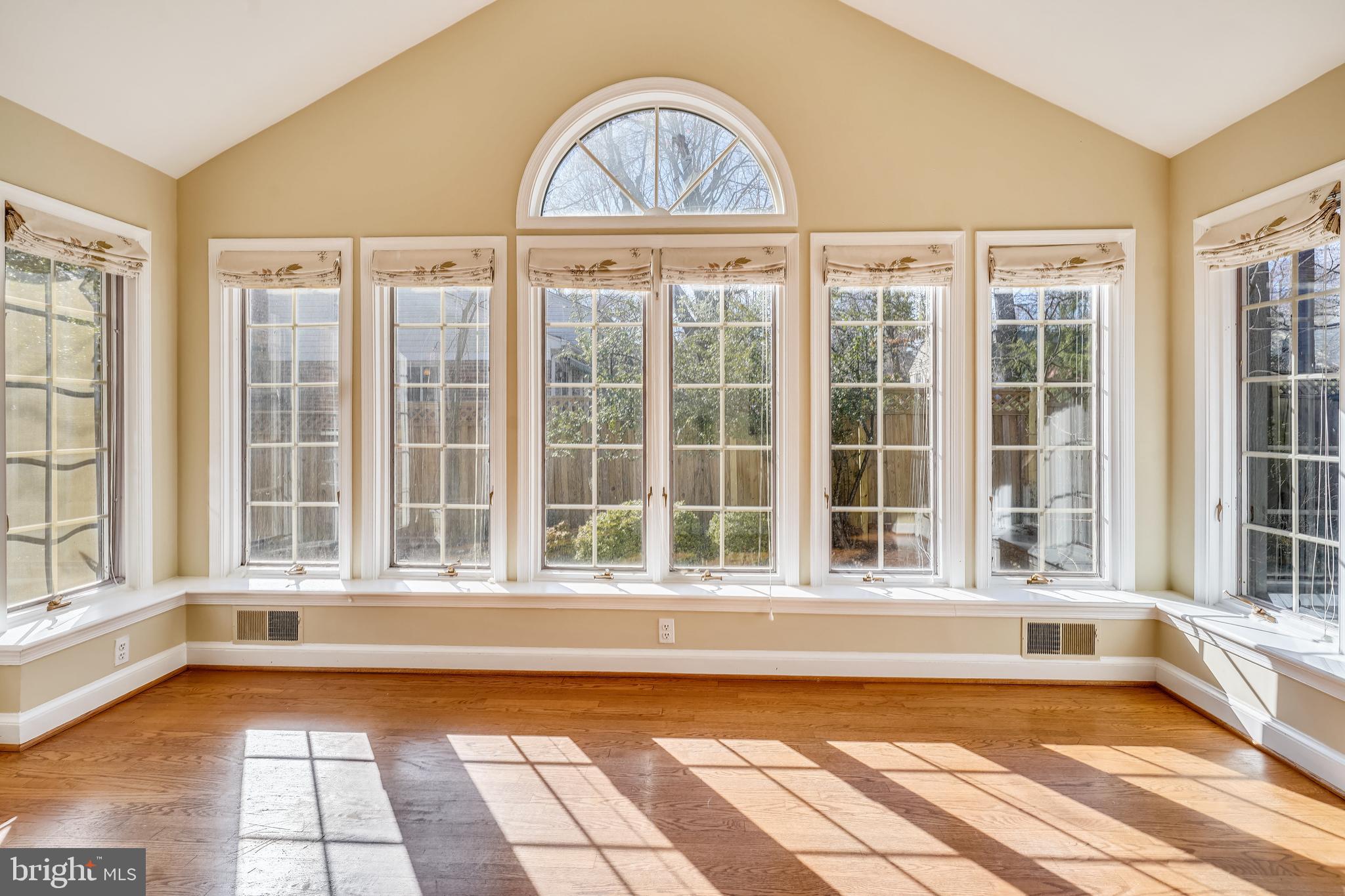 FALLS HILL - Residential Lease