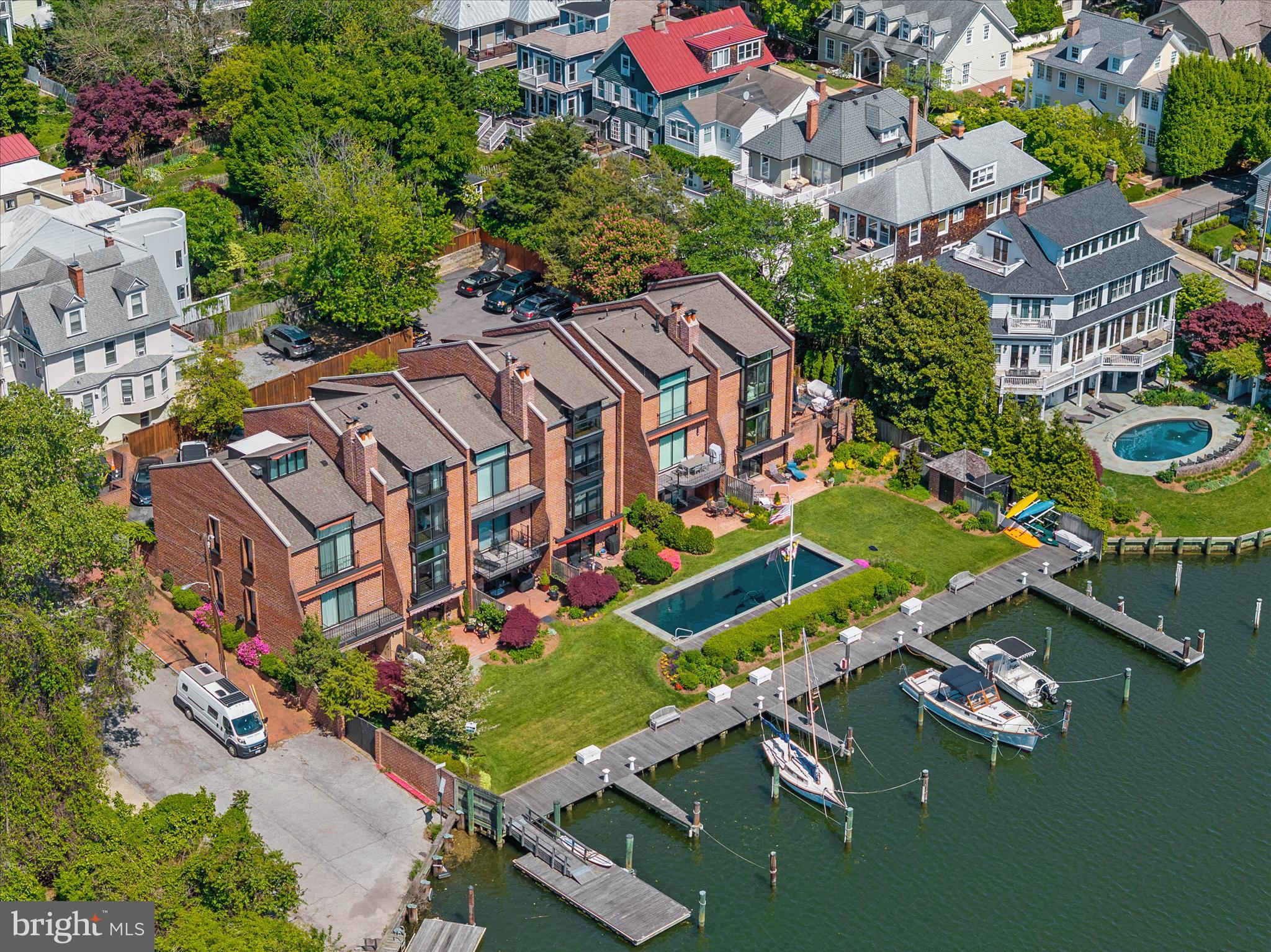 HISTORIC DISTRICT - Residential