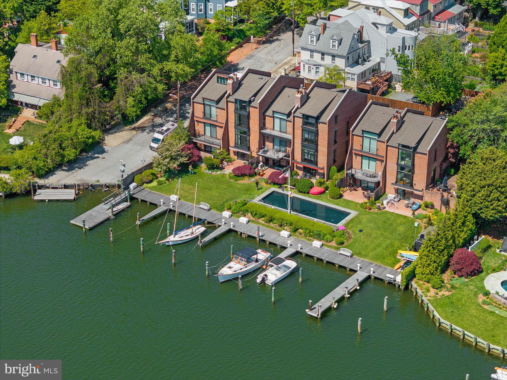 HISTORIC DISTRICT - Residential