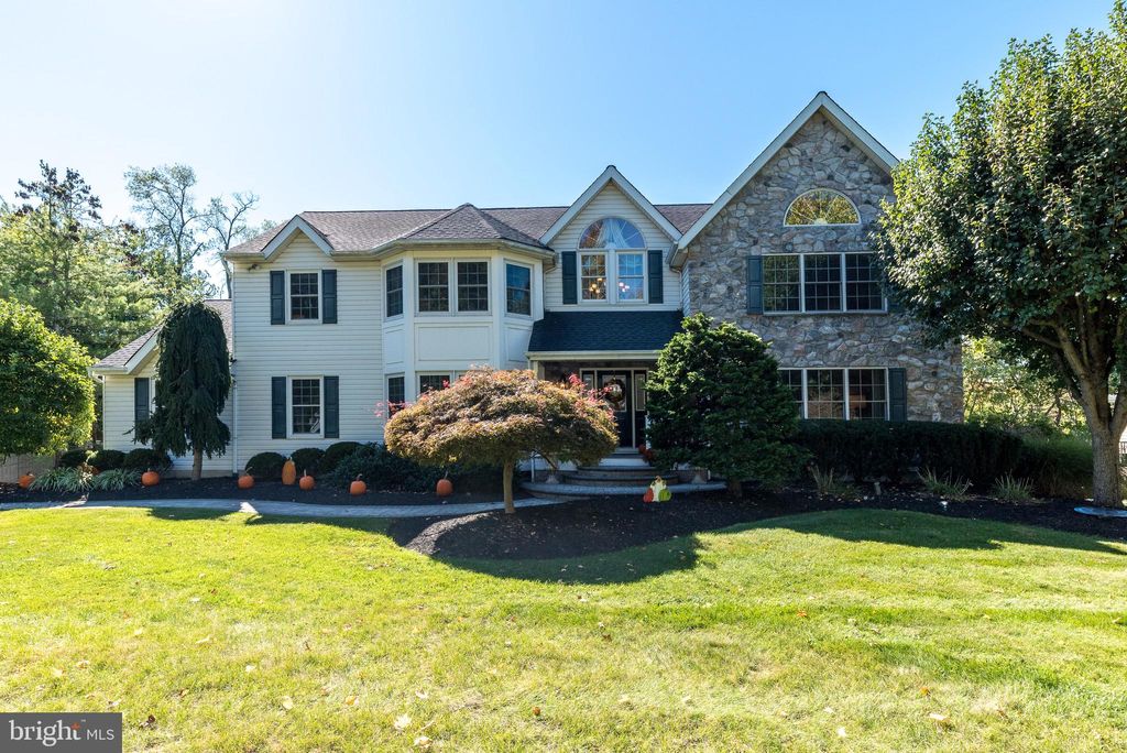 Photo of 206 Broad Acres Road, LANSDALE, PA 19446 (MLS # PAMC2158912)