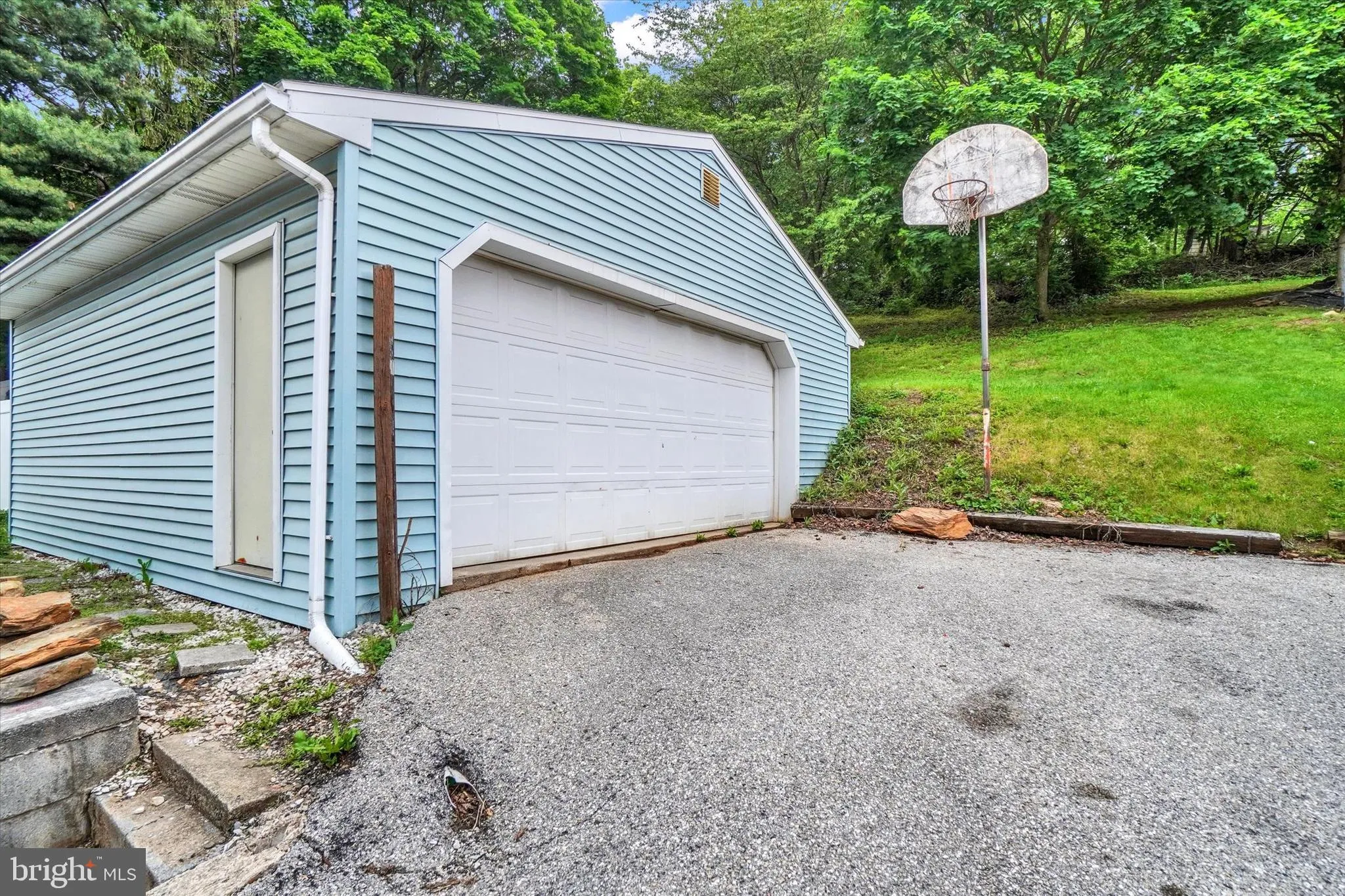 Yoe, Pennsylvania 17313, United States, 3 Bedrooms Bedrooms, ,2 BathroomsBathrooms,Residential,Active,133703