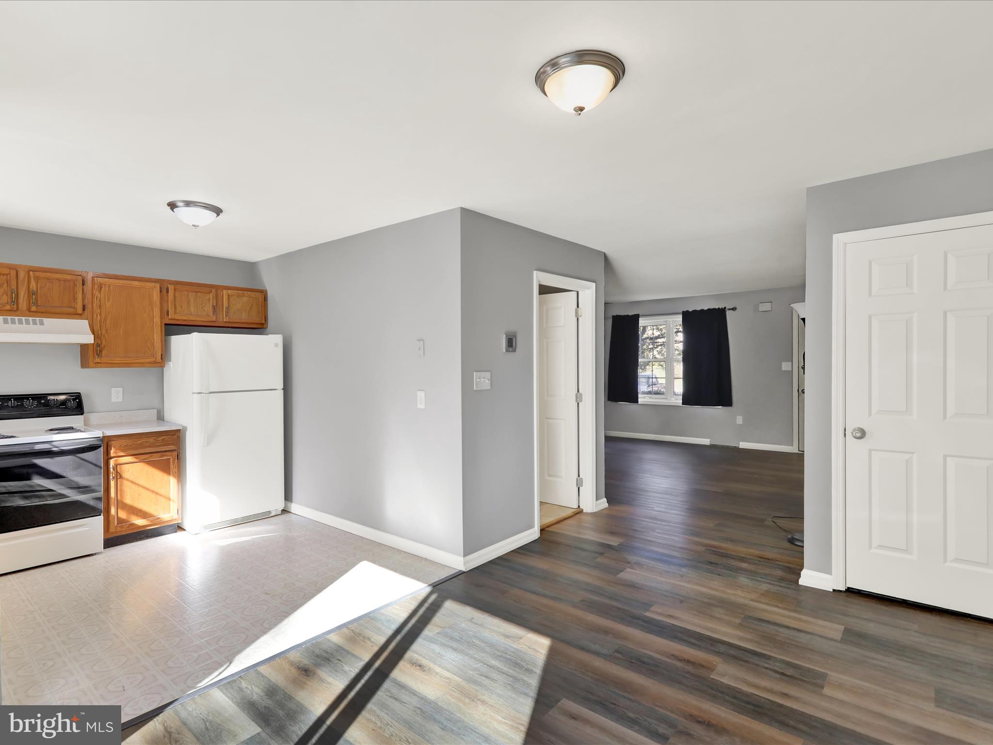 CONSTITUTION SQUARE - Residential