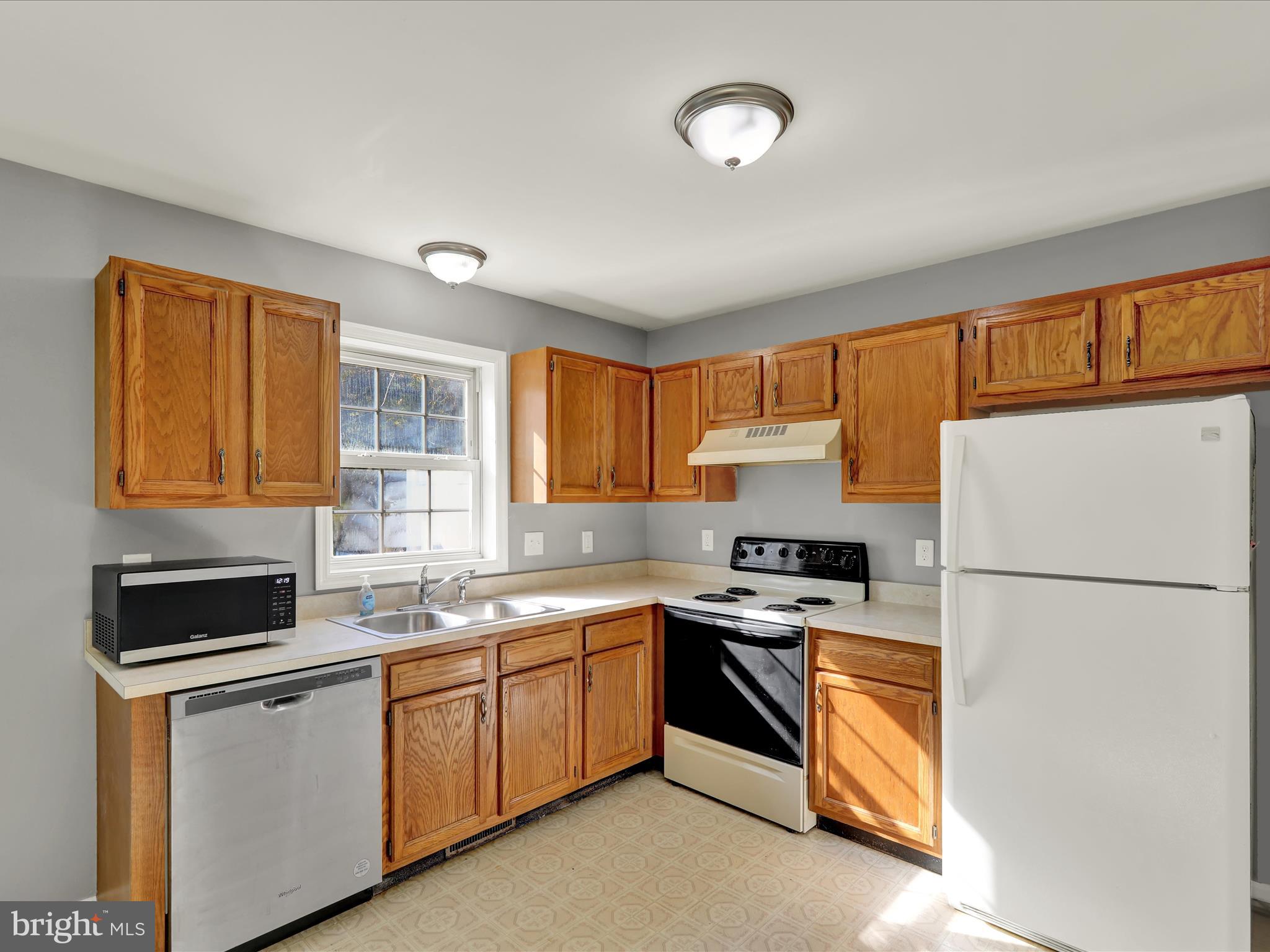 CONSTITUTION SQUARE - Residential