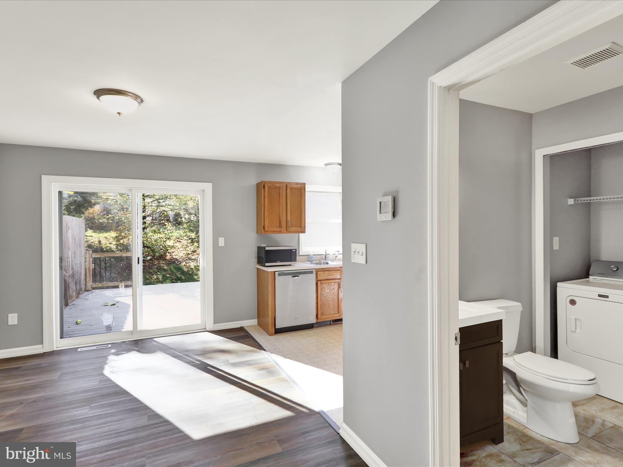 CONSTITUTION SQUARE - Residential