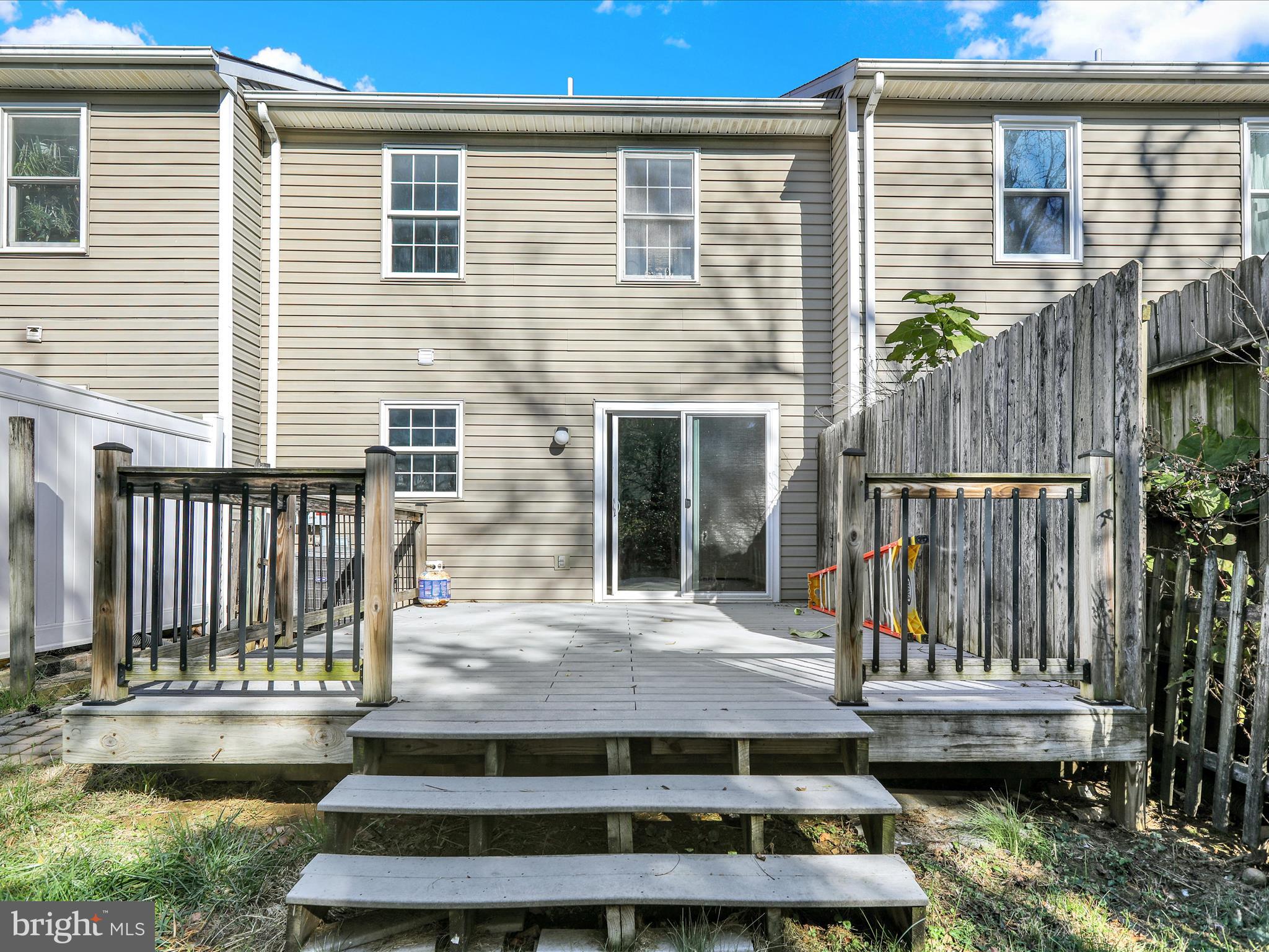 CONSTITUTION SQUARE - Residential