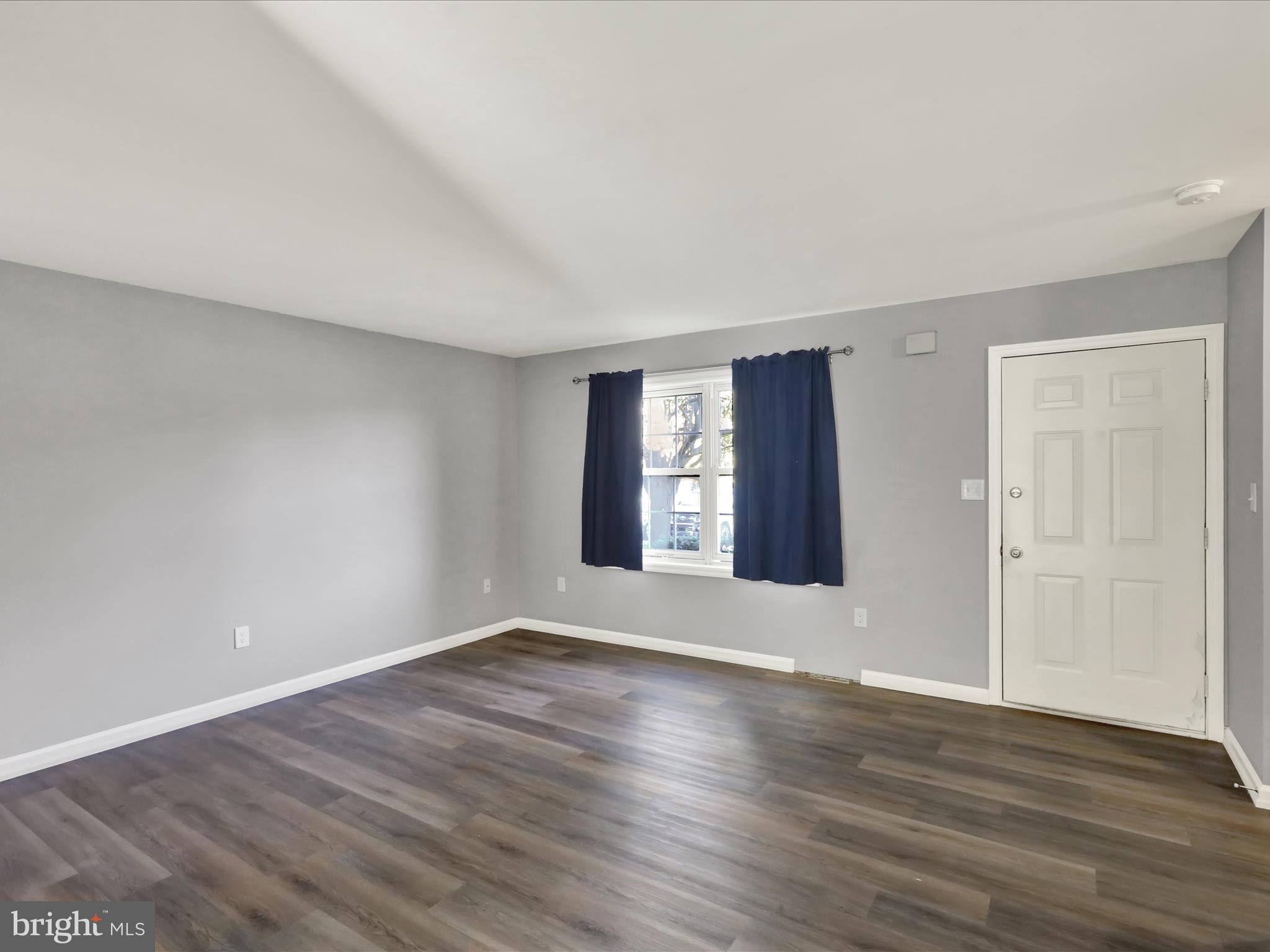 CONSTITUTION SQUARE - Residential