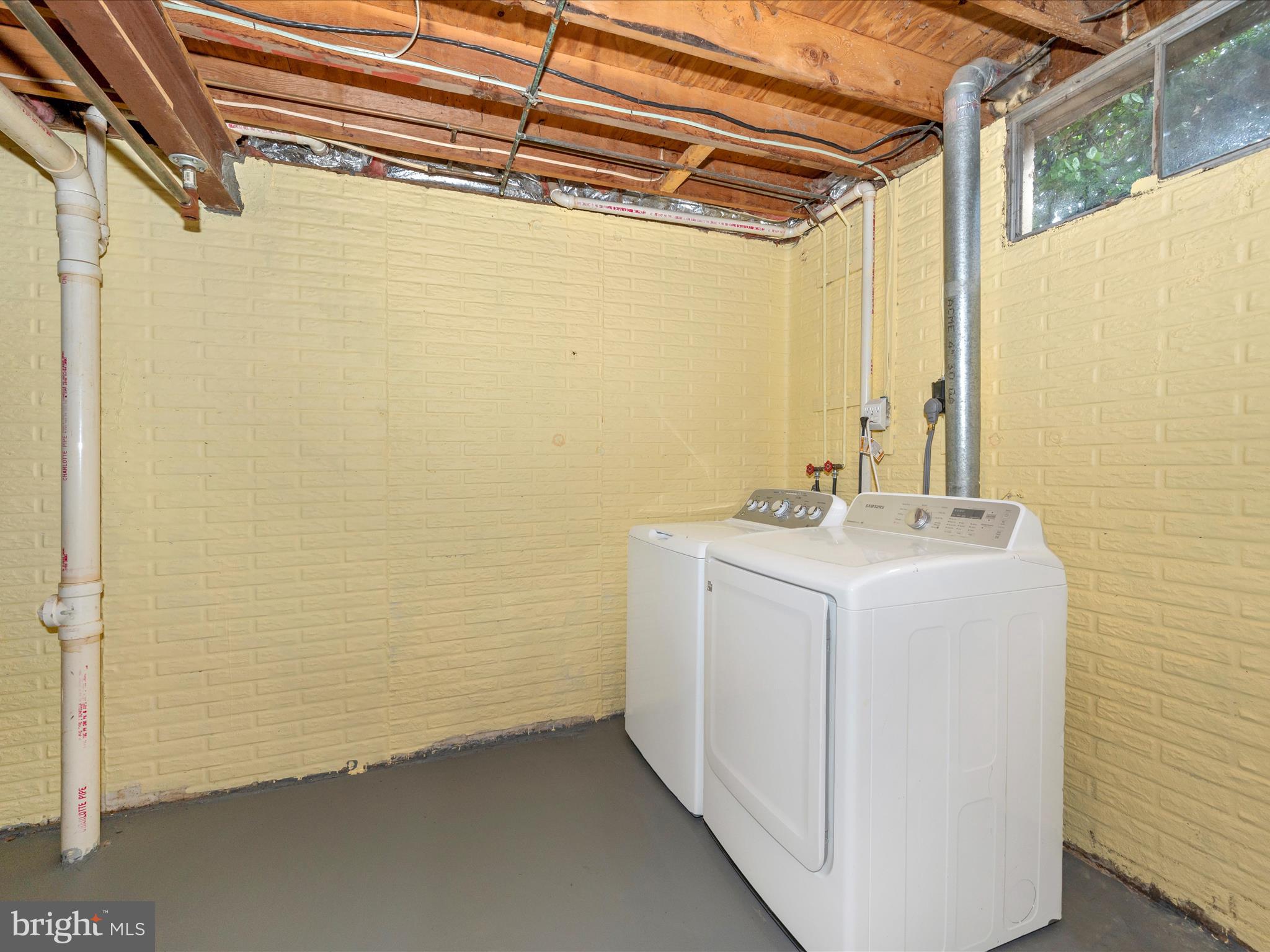 CASHELL ESTATES - Residential Lease