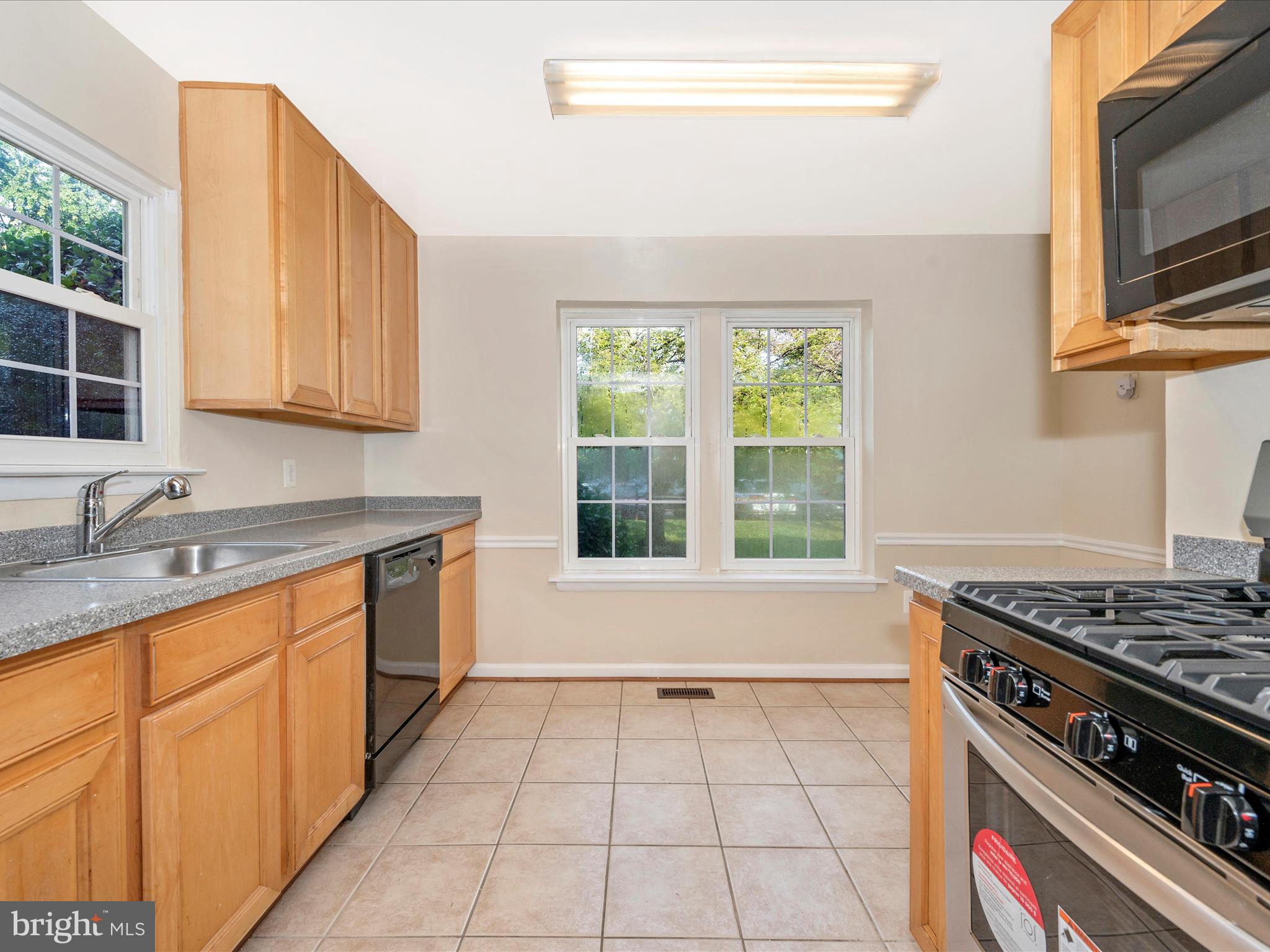 CASHELL ESTATES - Residential Lease