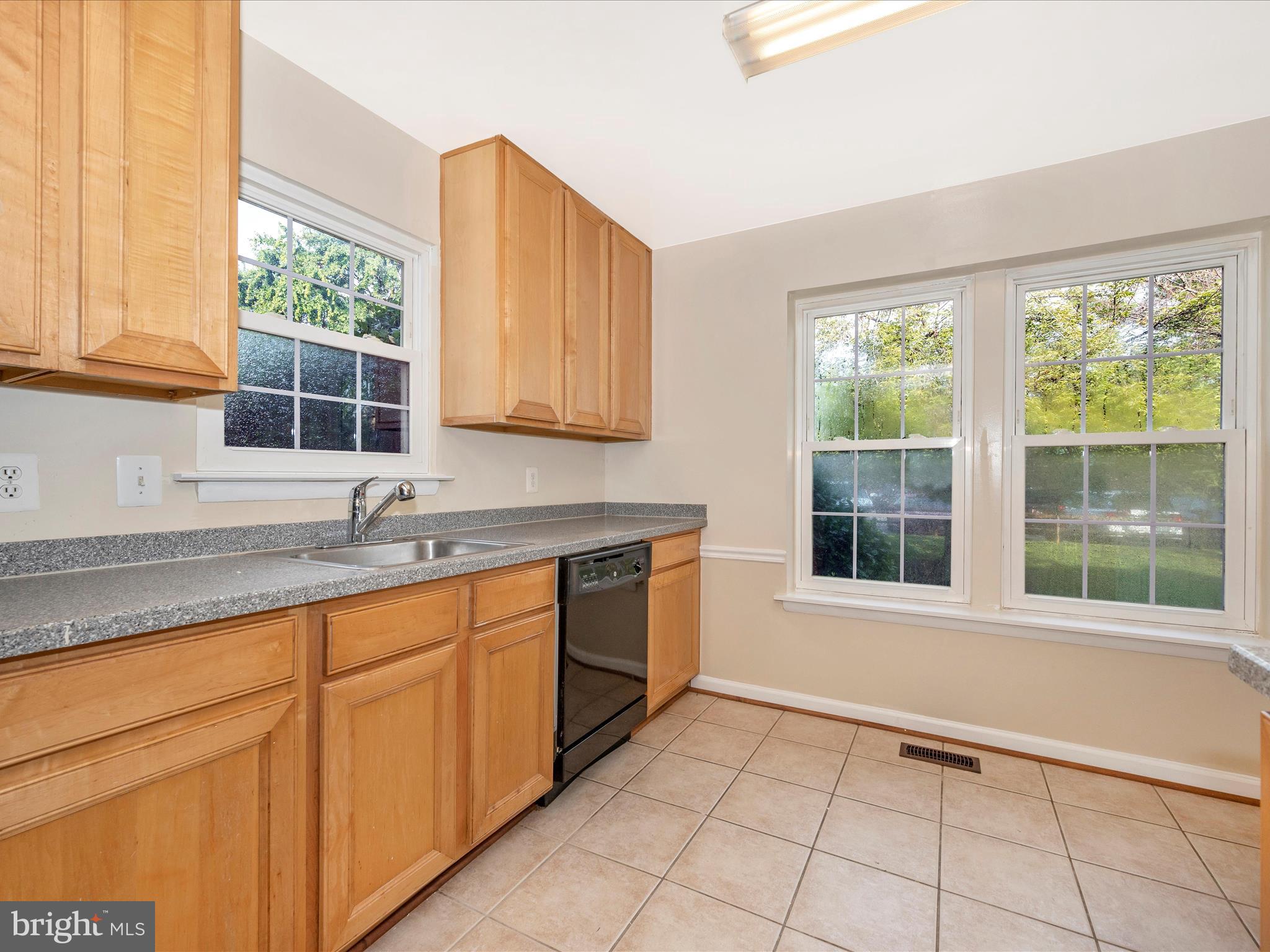 CASHELL ESTATES - Residential Lease