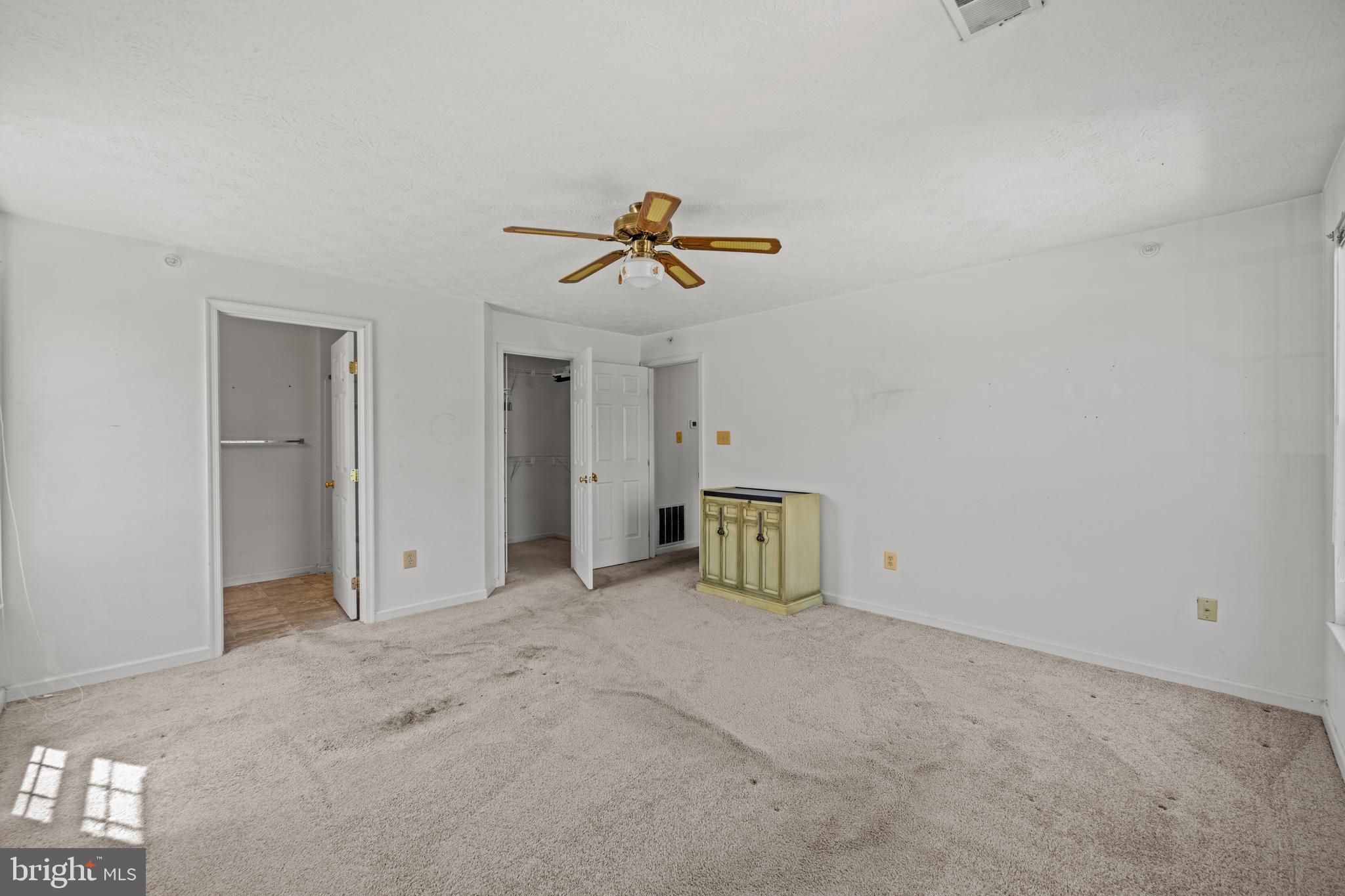 THE RIVER VIEW ESTATES AT WORMAN'S MILL - Residential