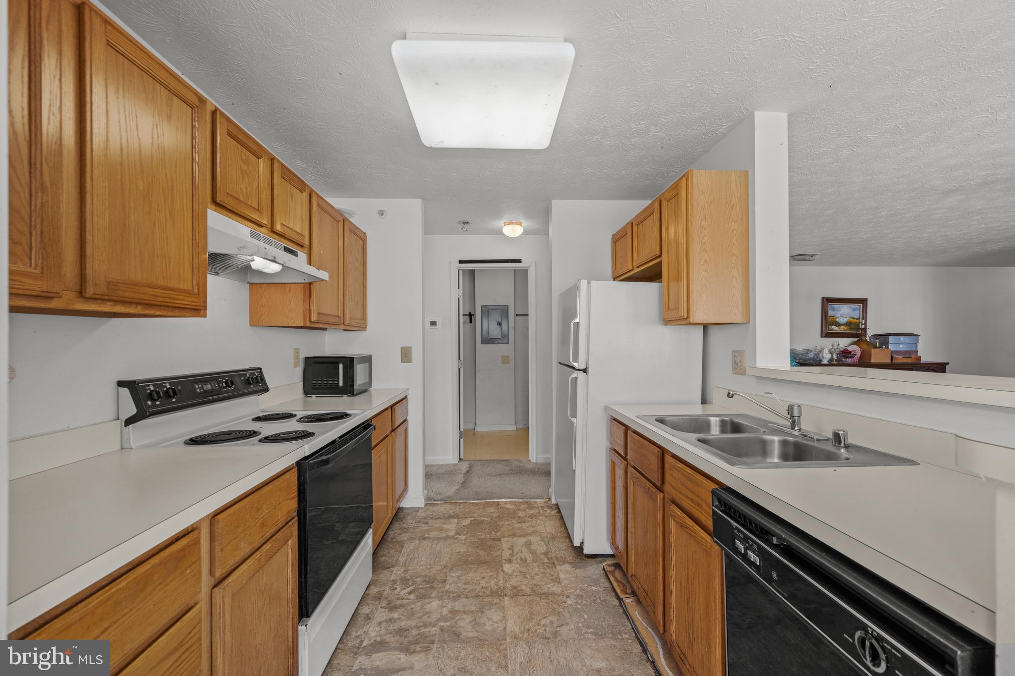 THE RIVER VIEW ESTATES AT WORMAN'S MILL - Residential