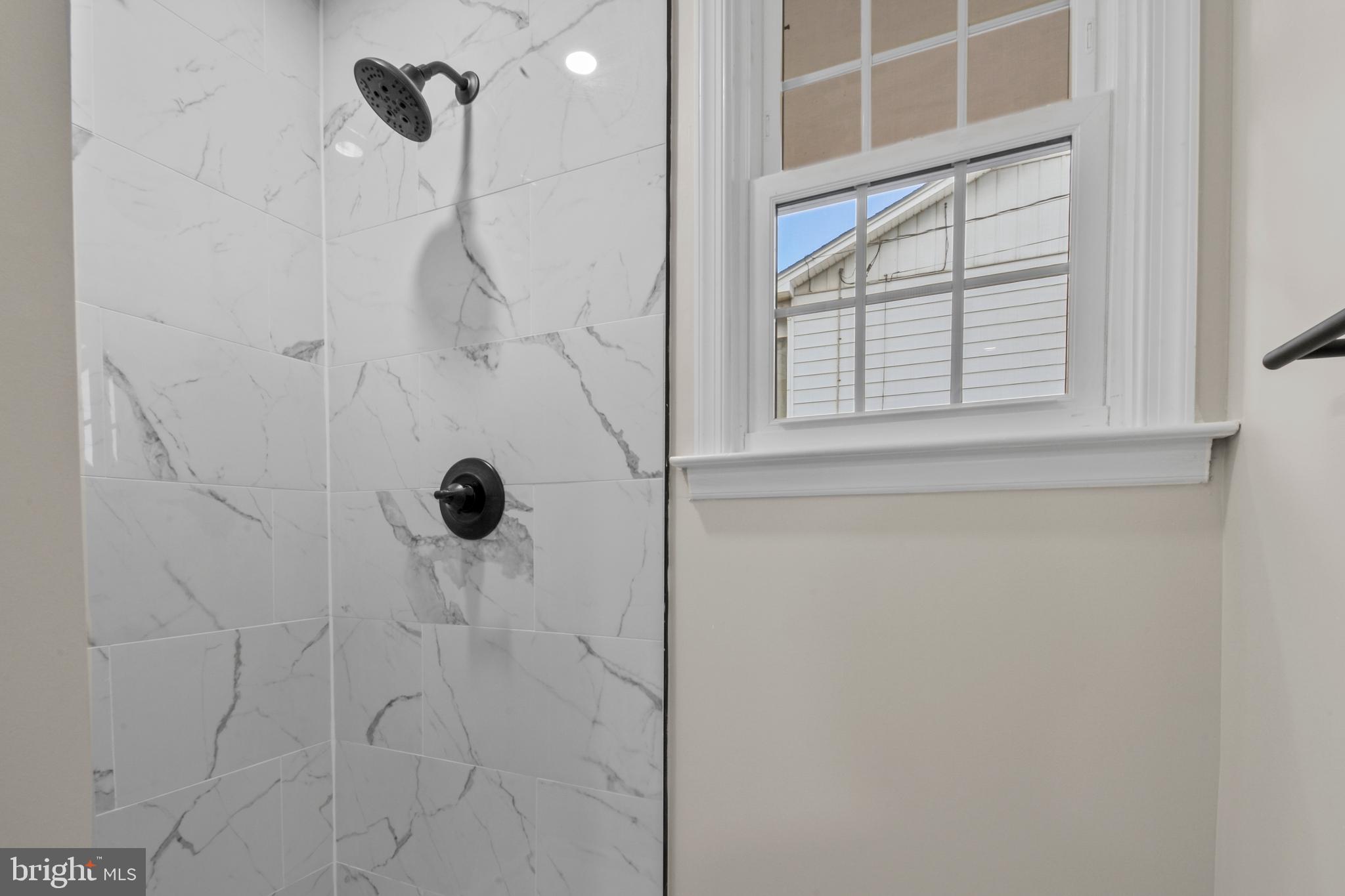 GREEN ACRES - Residential