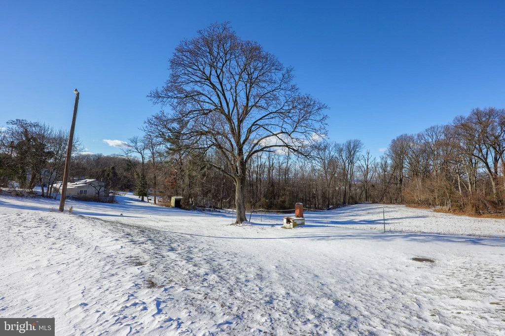 Photo of 4325 Fairview Road, COLUMBIA, PA 17512 (MLS # PALA2062646)