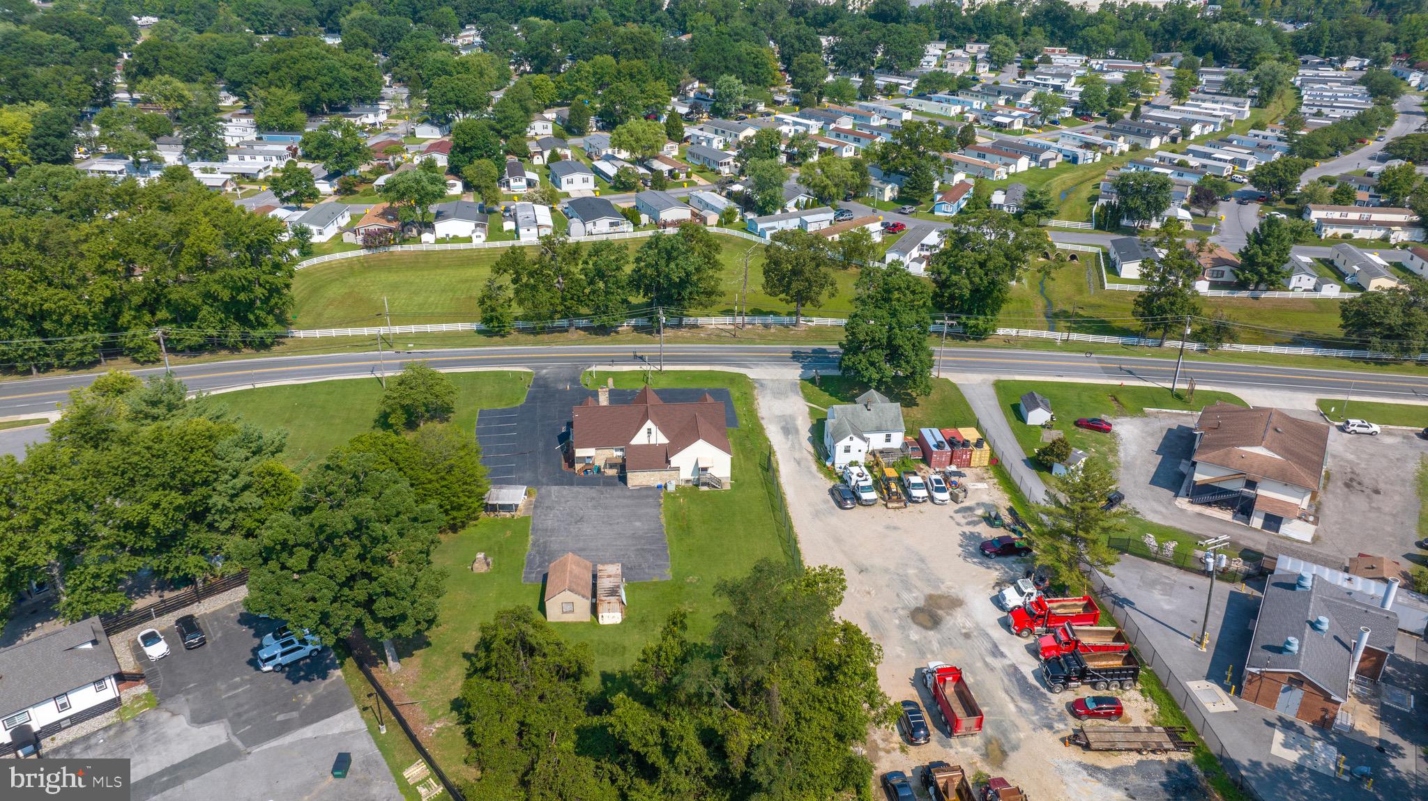 MIDDLE RIVER - Residential