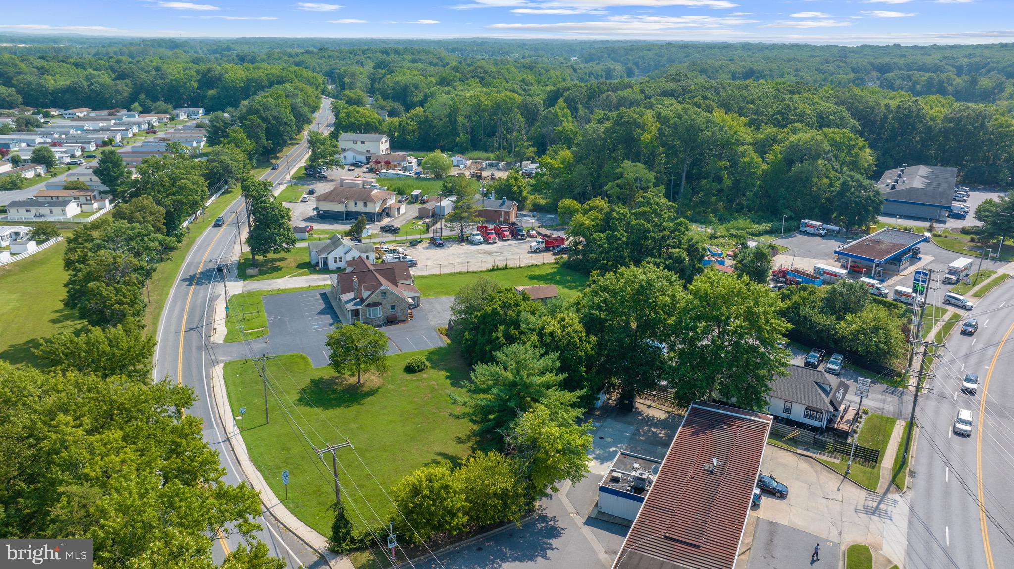 MIDDLE RIVER - Residential