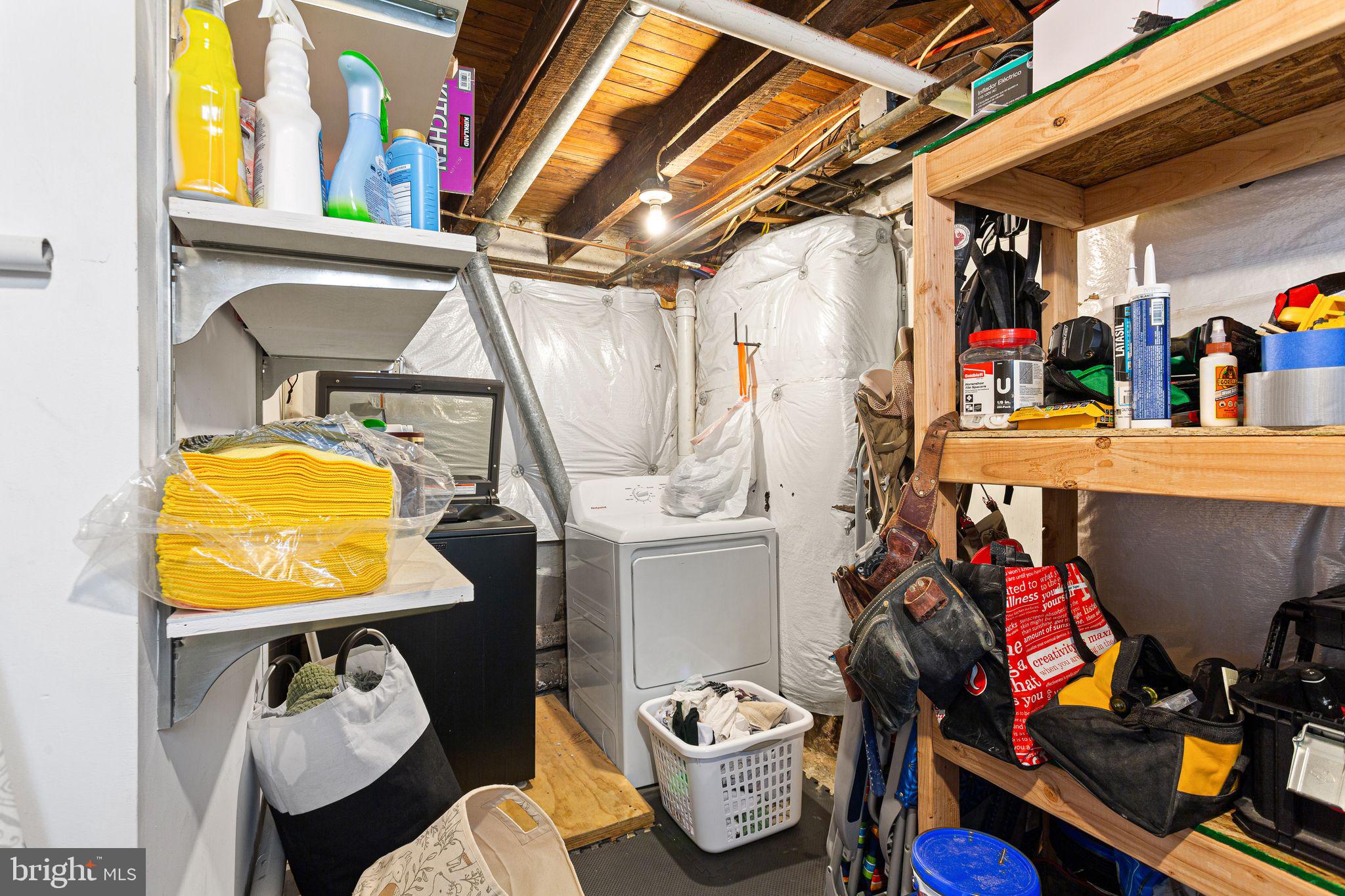 ROXBOROUGH - Residential