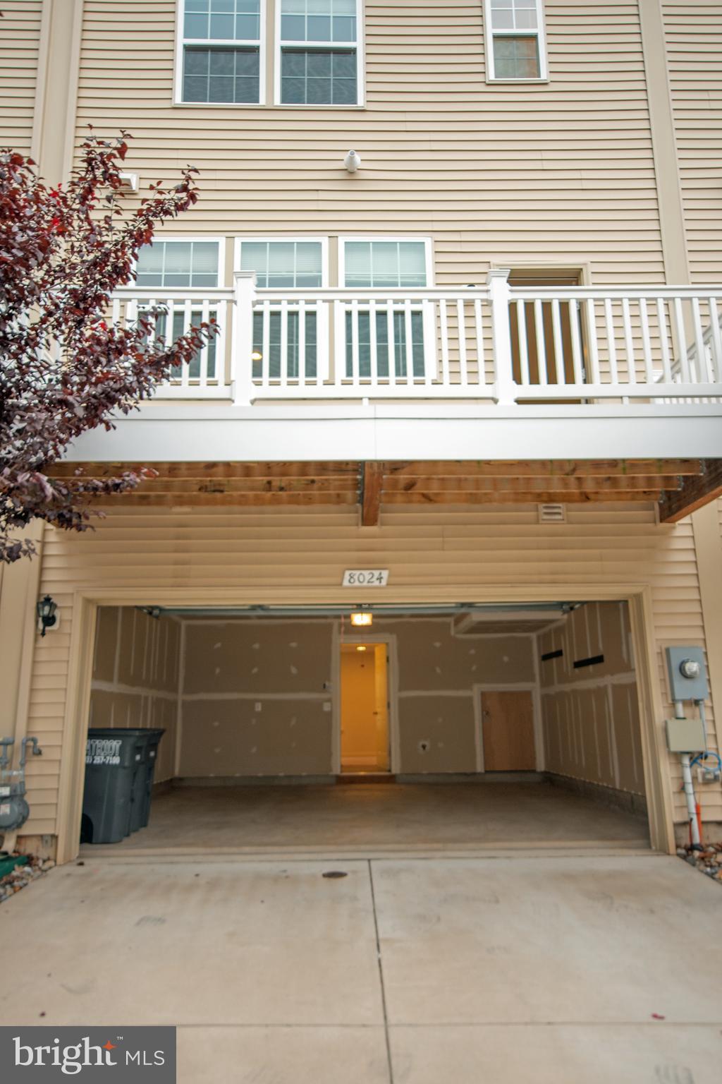 MADISON CRESCENT - Residential Lease