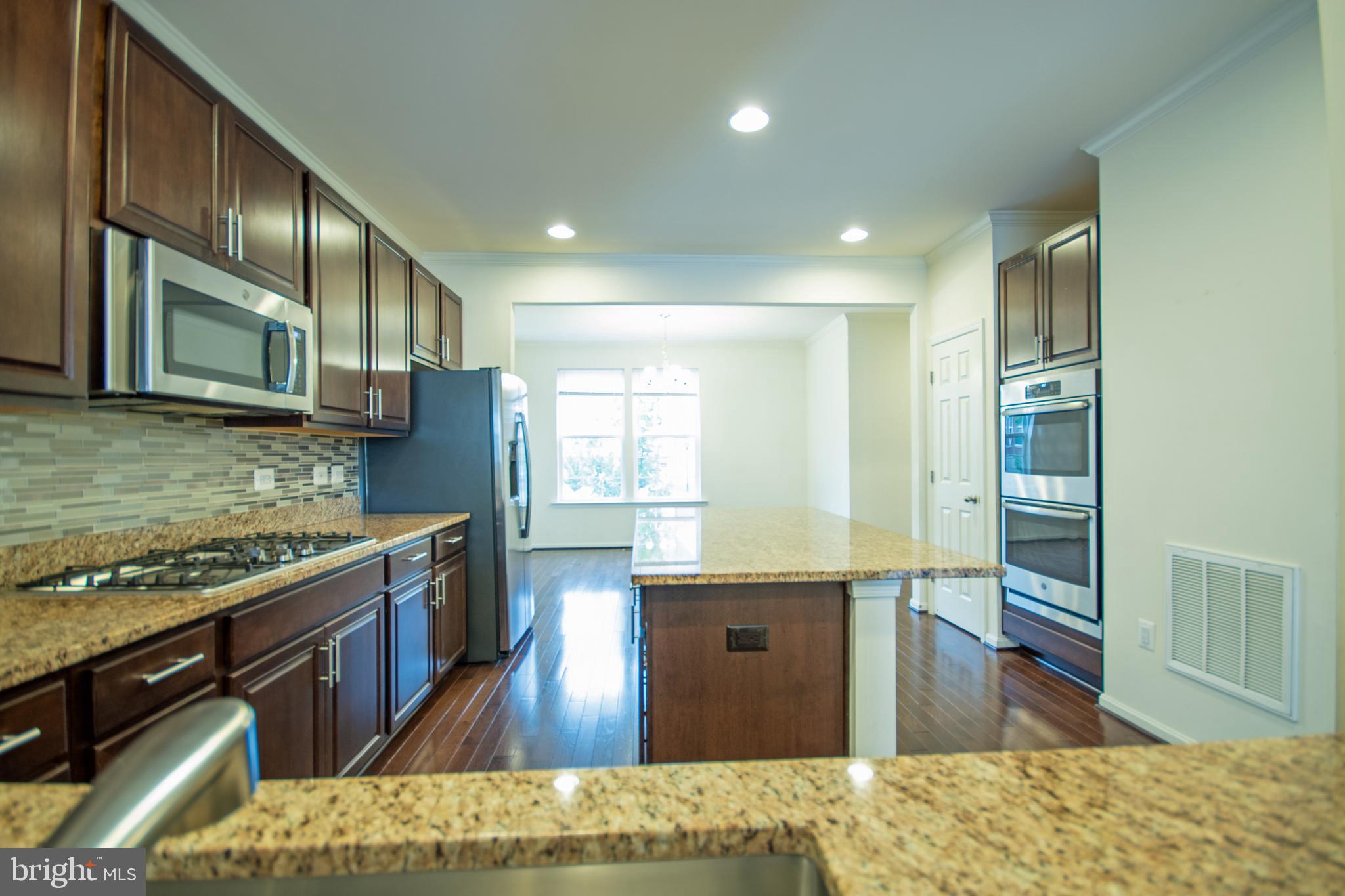 MADISON CRESCENT - Residential Lease