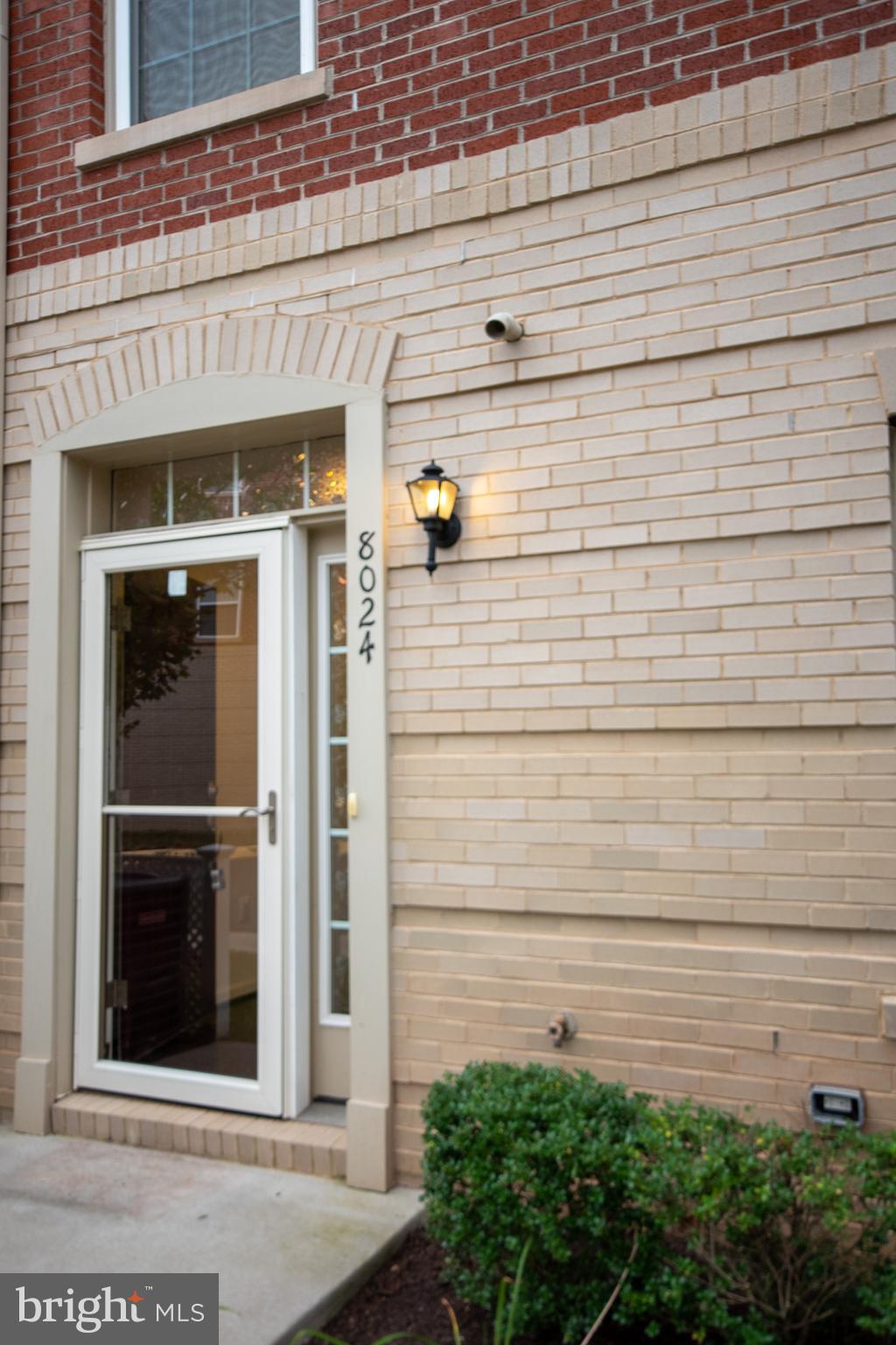 MADISON CRESCENT - Residential Lease