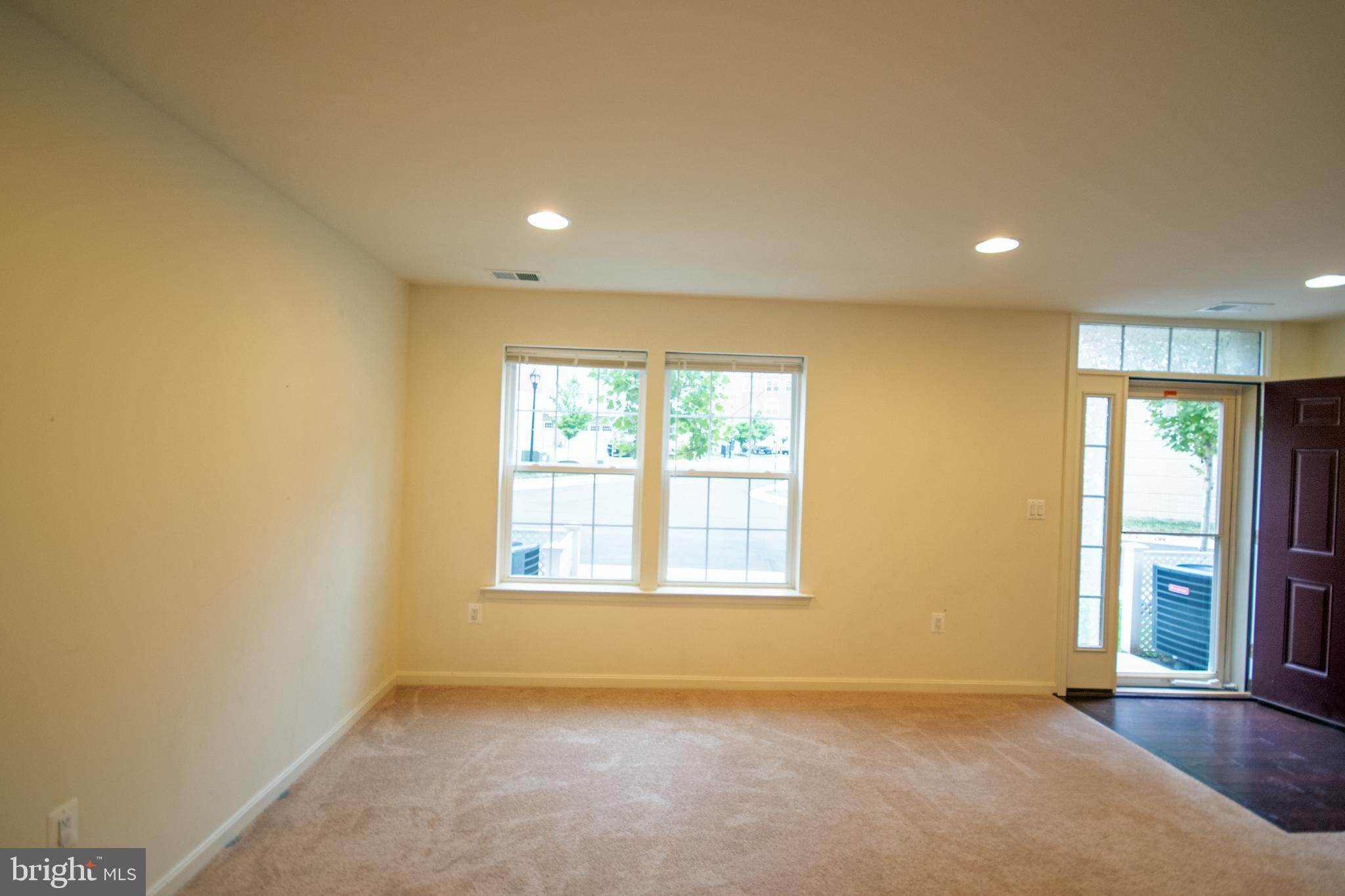 MADISON CRESCENT - Residential Lease