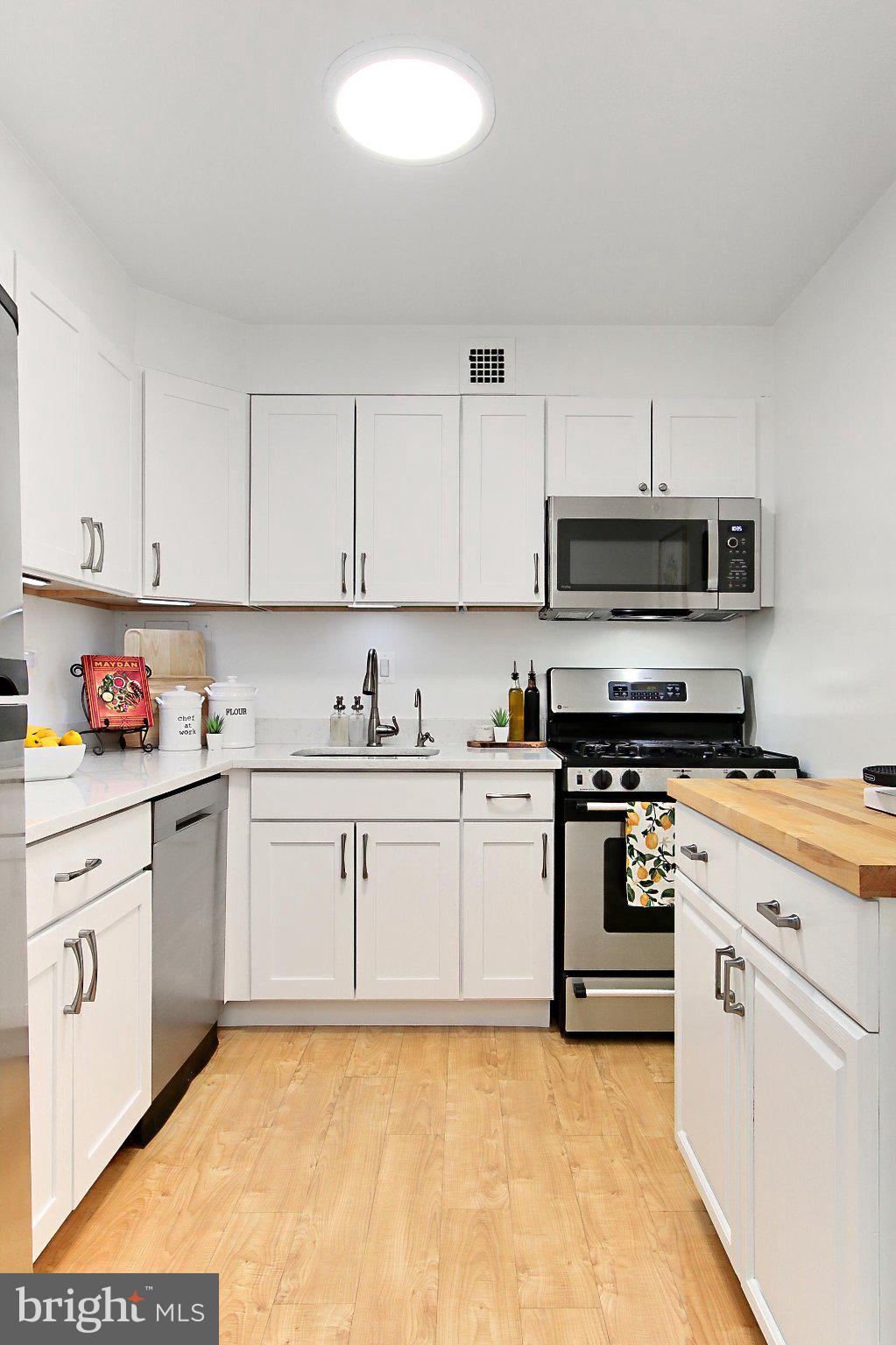 700 7TH STREET SW 730