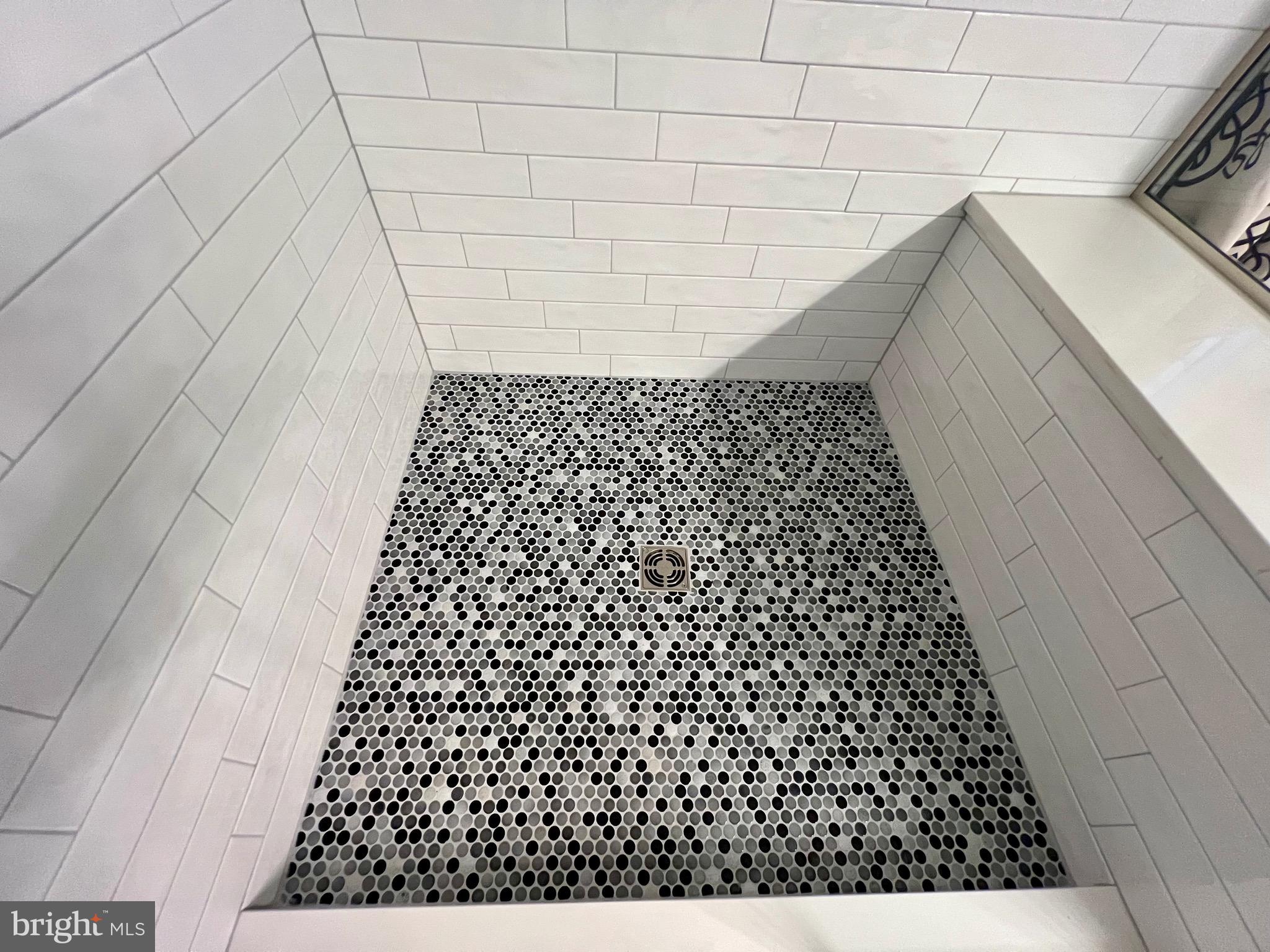 MOORINGS ON THE MAGOTHY - Residential Lease