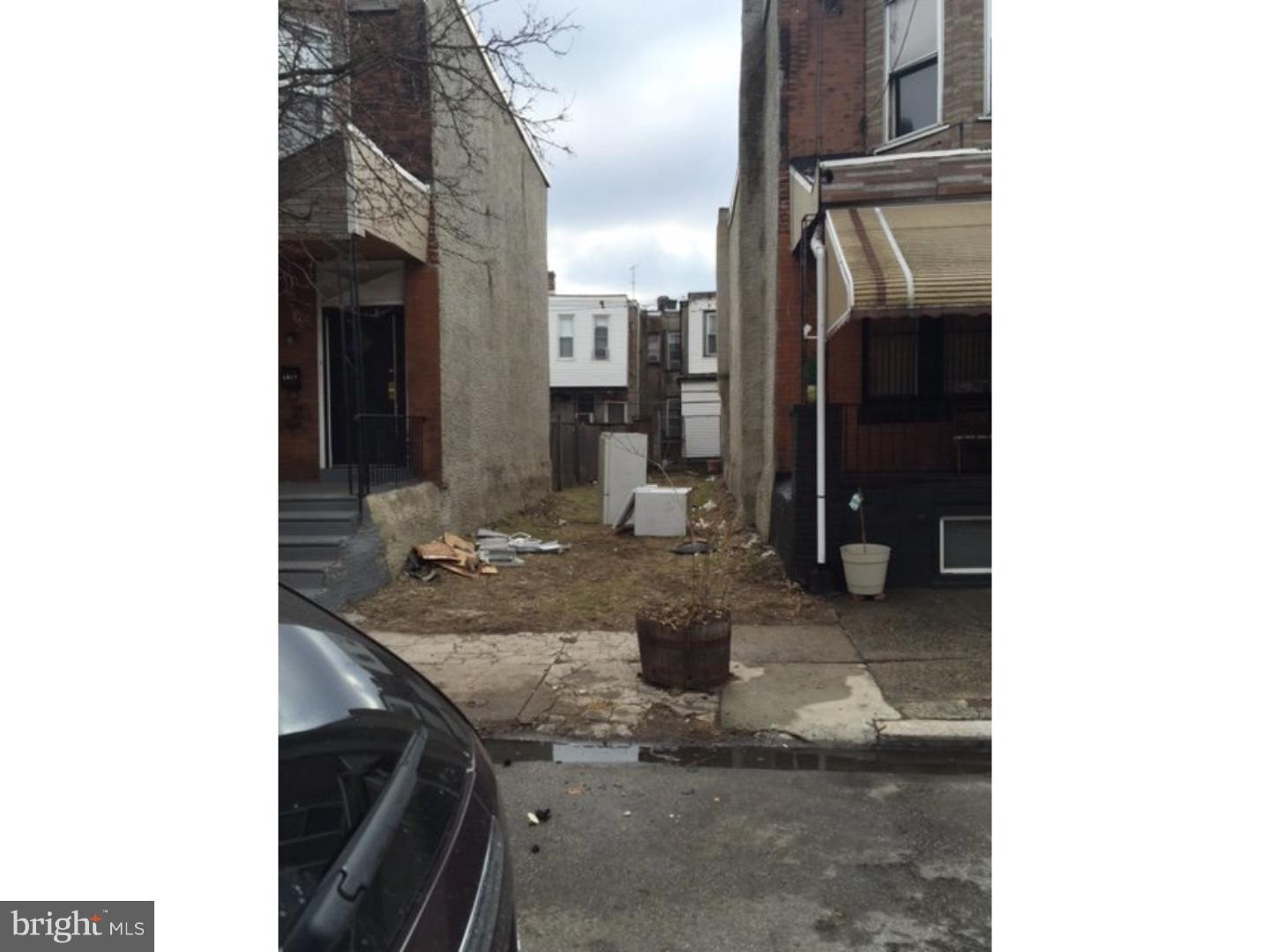 PHILADELPHIA (SOUTH) - Land