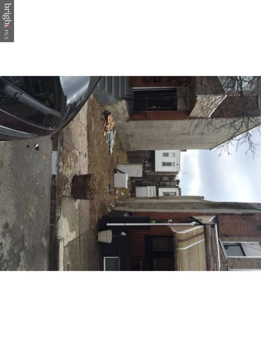 Residential Lot measuring 15 X 62 in the Point Breeze section of South Philly. Build your dream home on a spacious lot!!