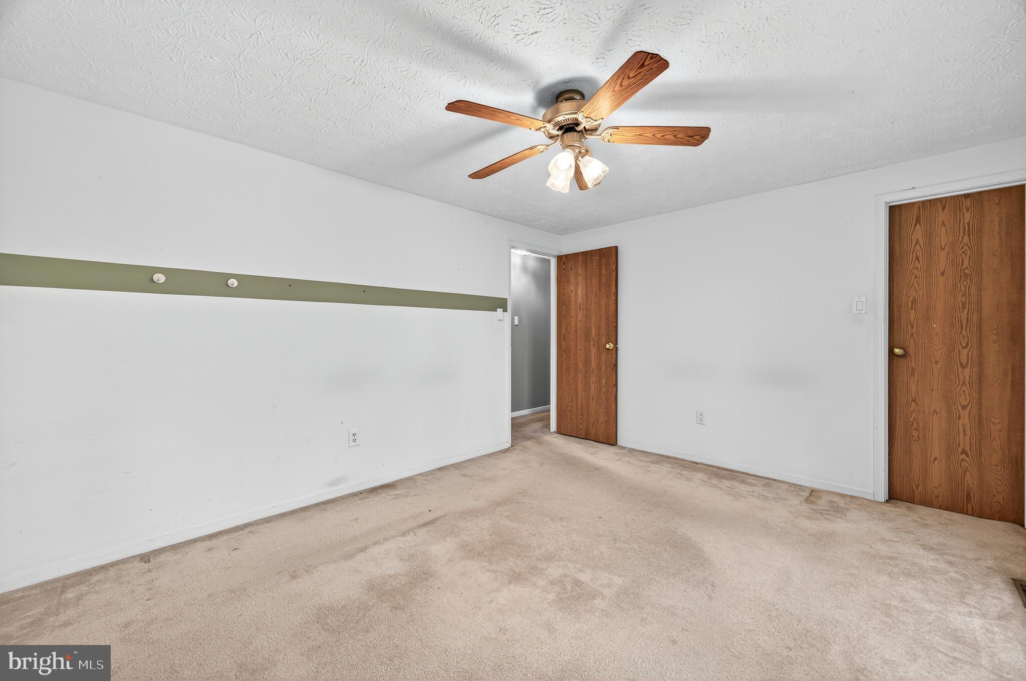 WILLOWCREST - Residential