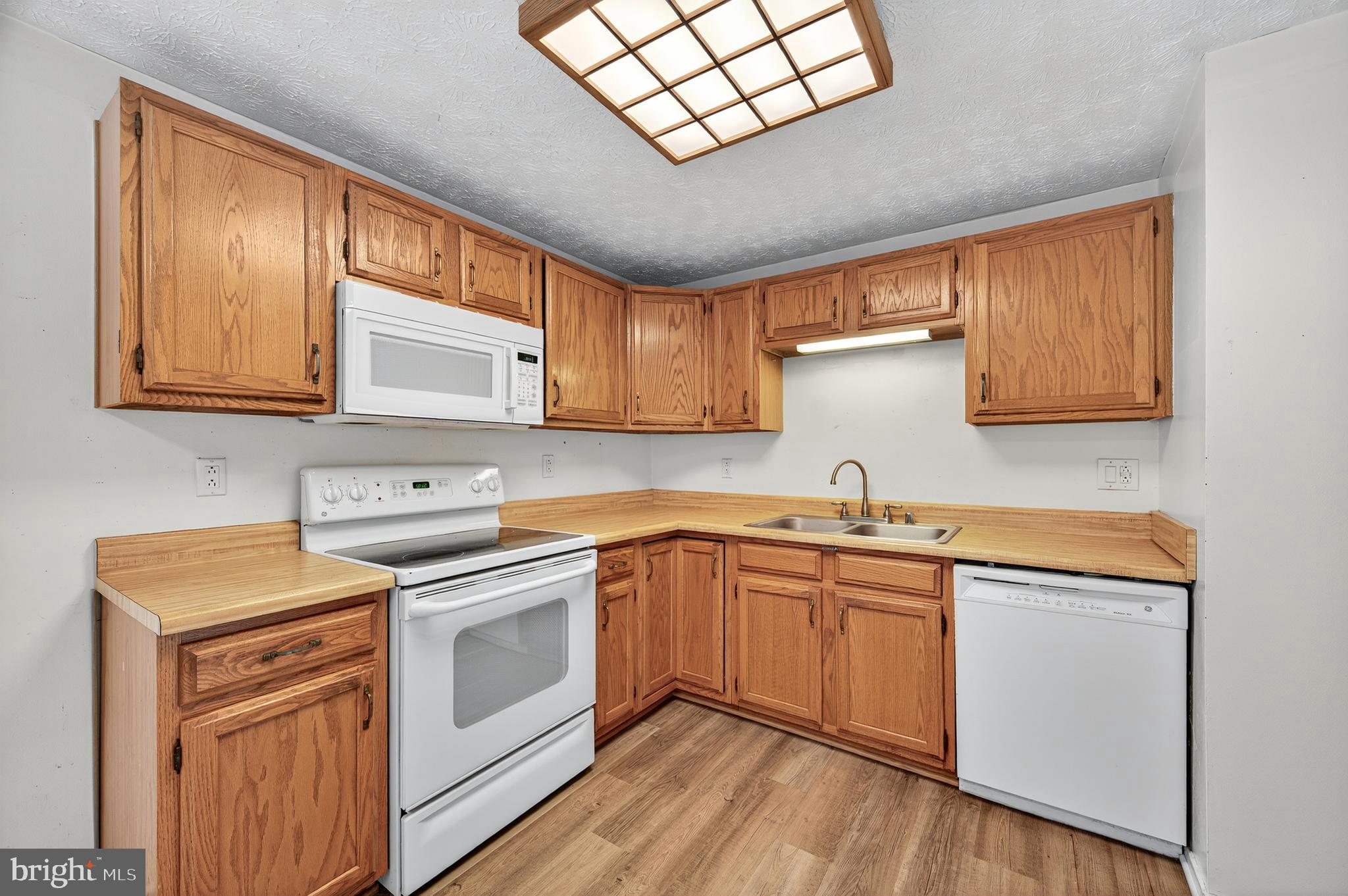 WILLOWCREST - Residential