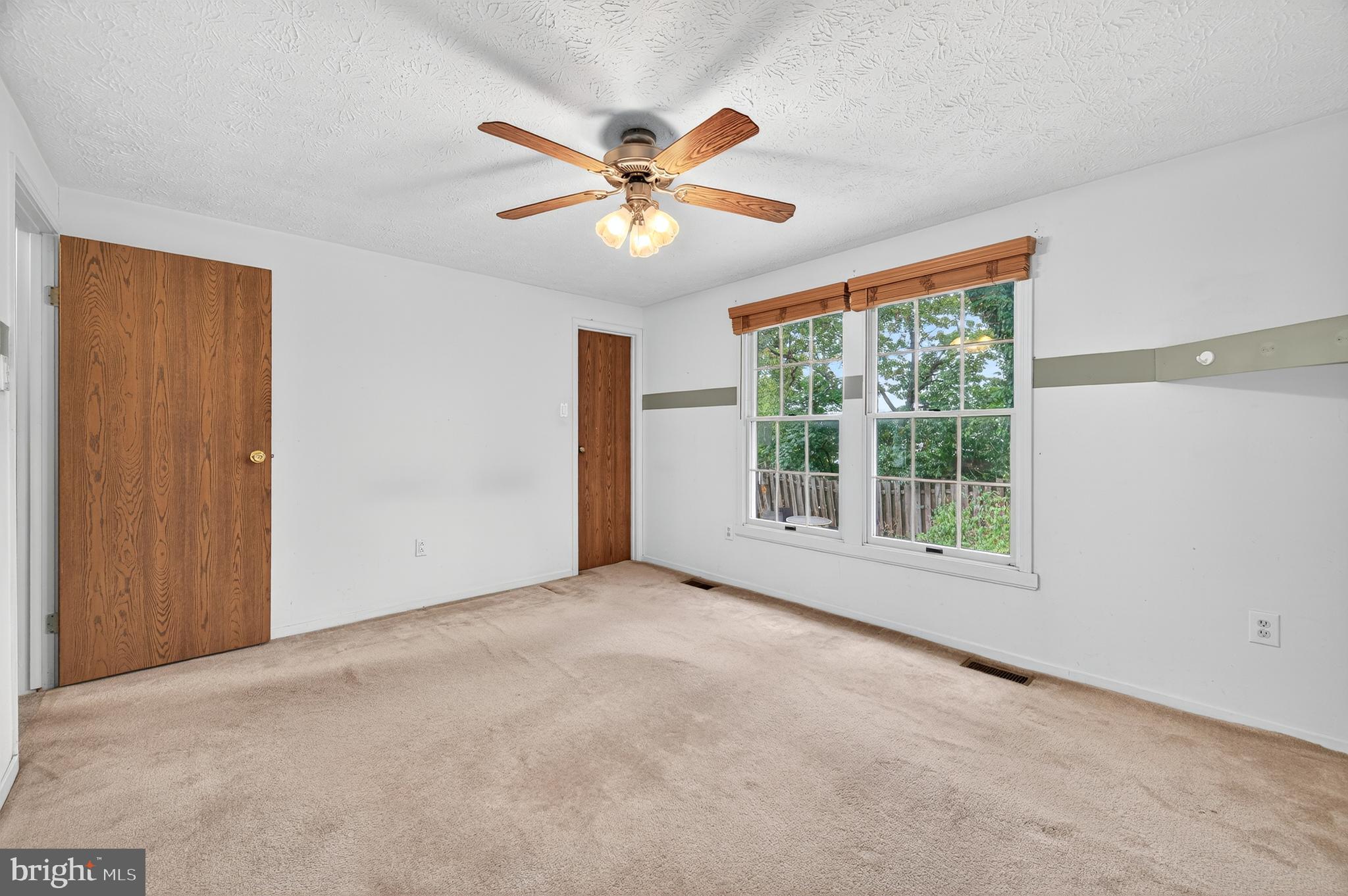 WILLOWCREST - Residential