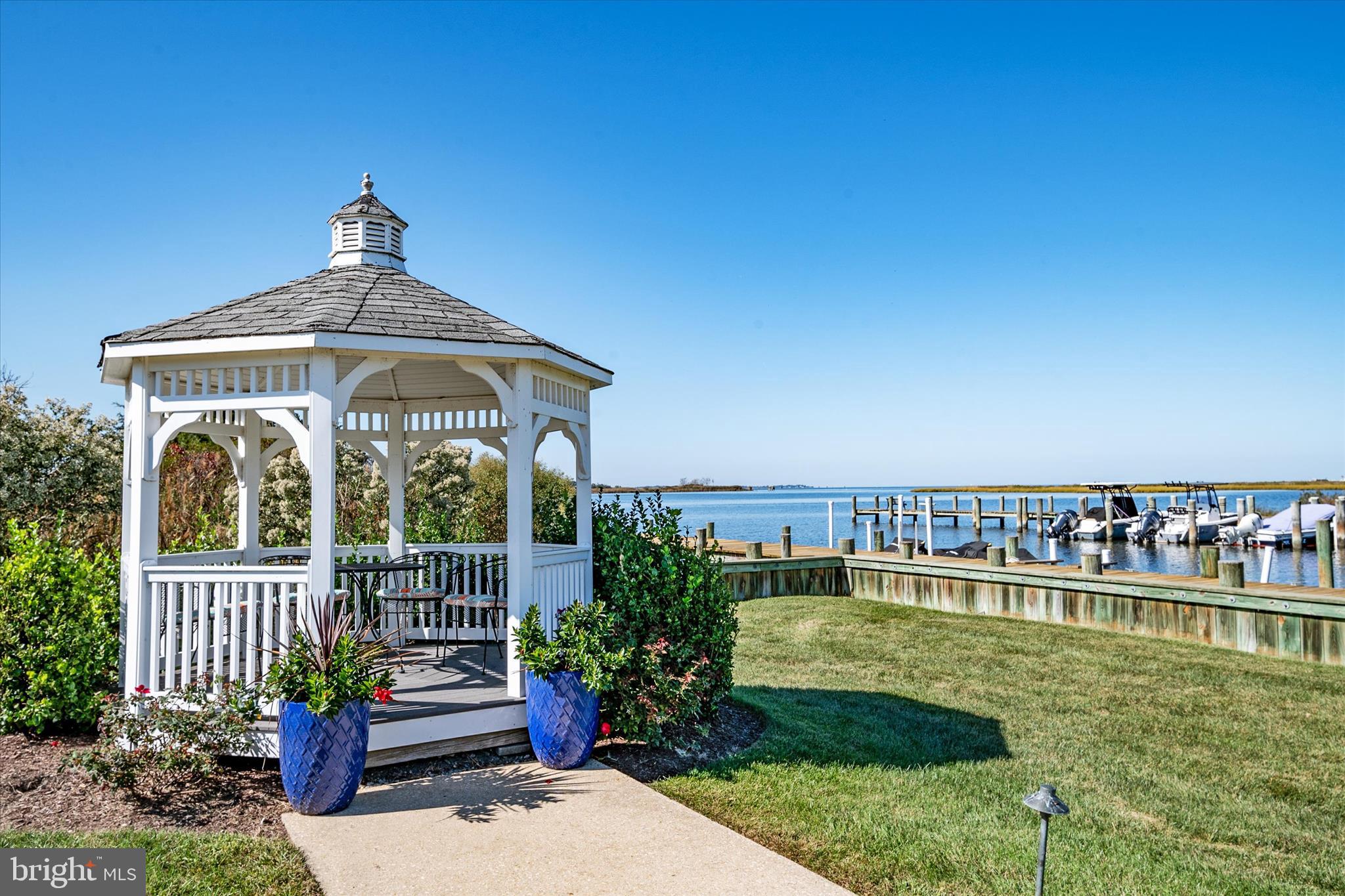 BAYVIEW AT KENT NARROWS - Residential