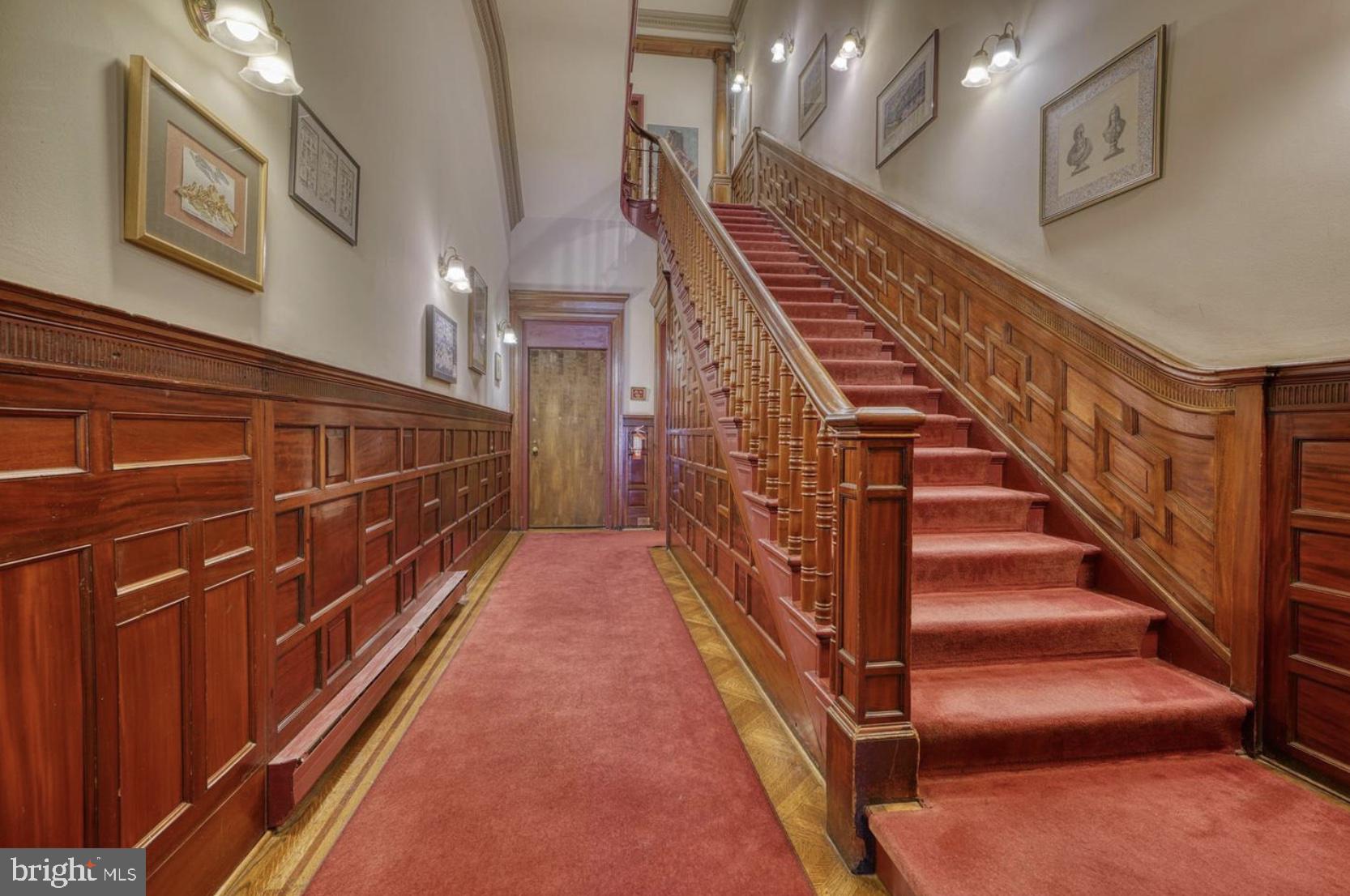 MOUNT VERNON PLACE HISTORIC DISTRICT - Residential Lease