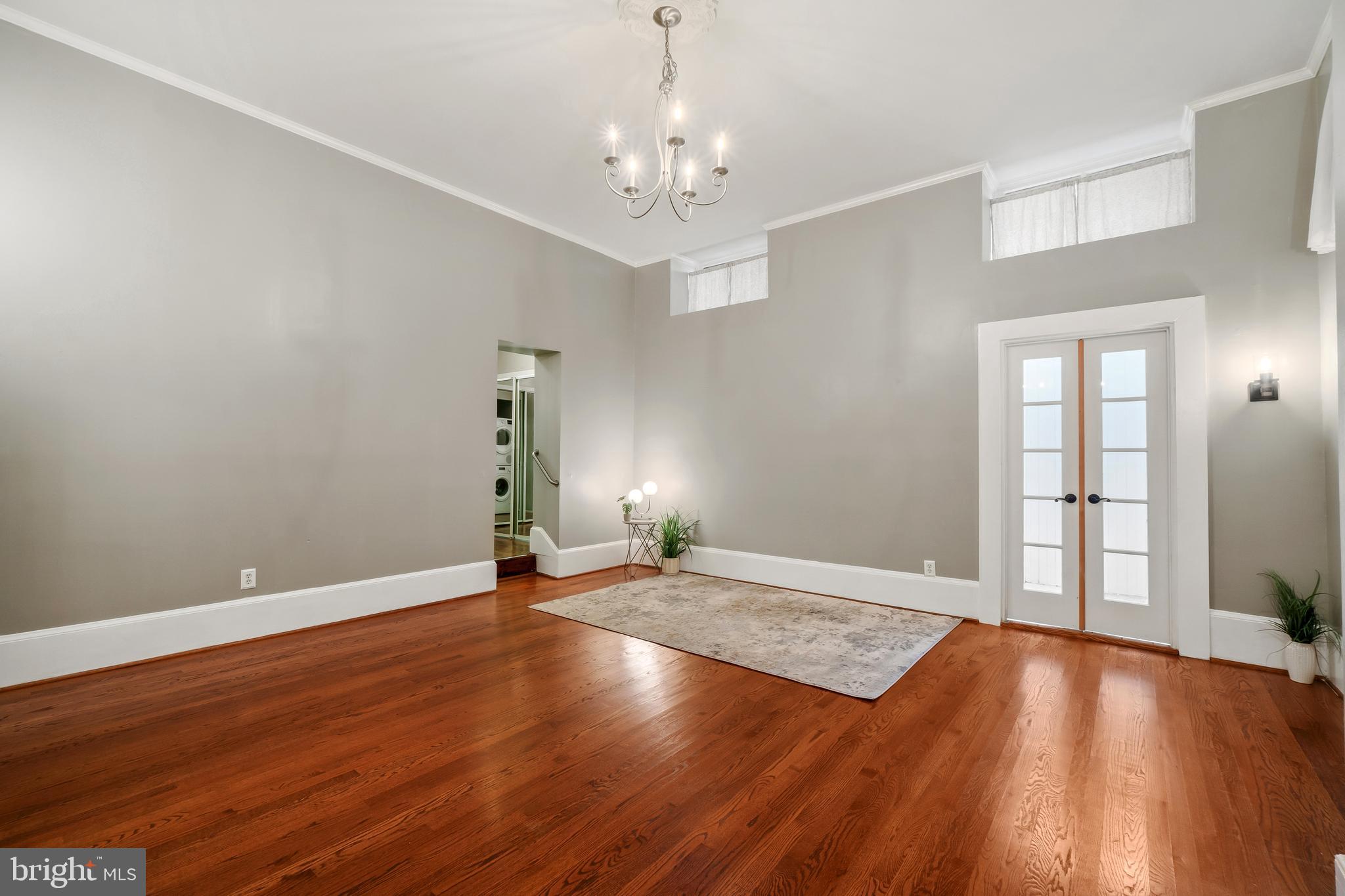 MOUNT VERNON PLACE HISTORIC DISTRICT - Residential Lease