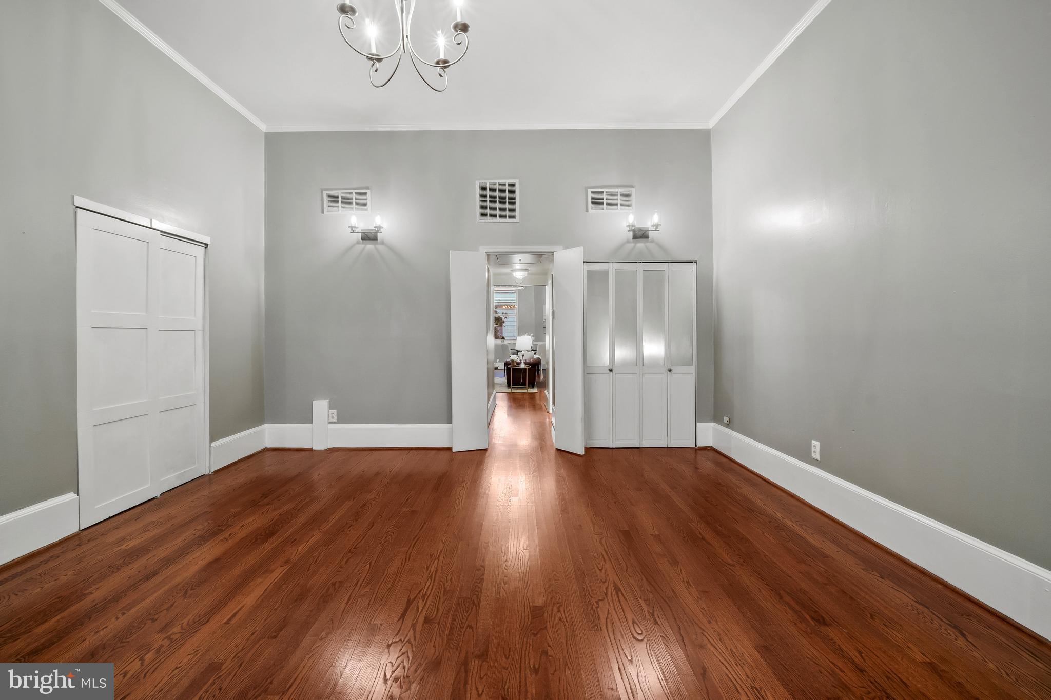 MOUNT VERNON PLACE HISTORIC DISTRICT - Residential Lease