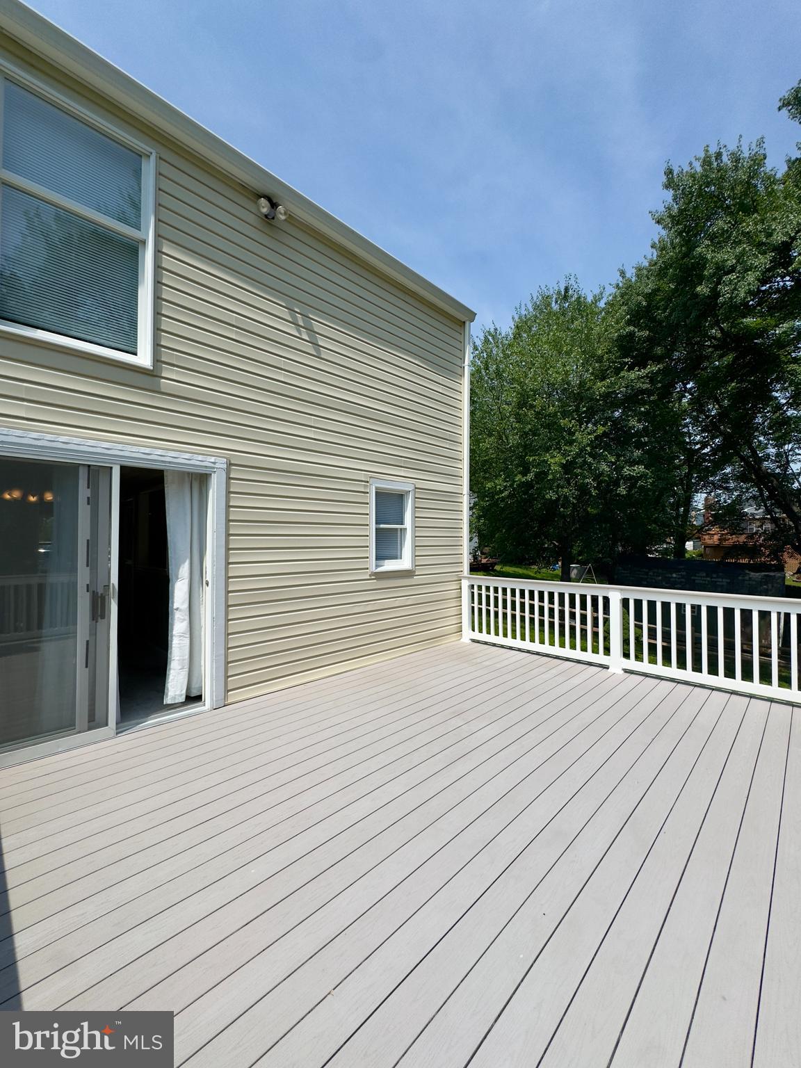 PERRY HALL - Residential Lease