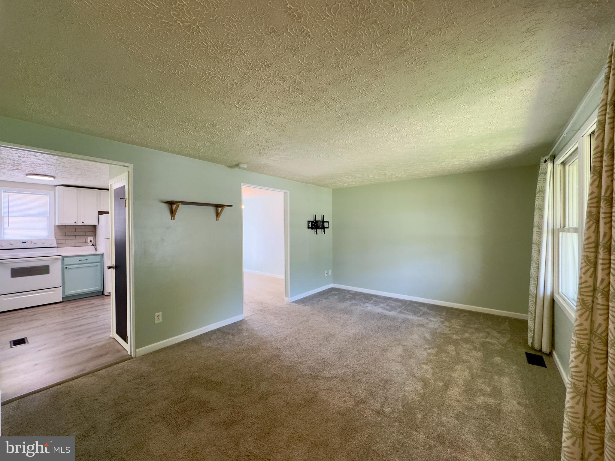 PERRY HALL - Residential Lease