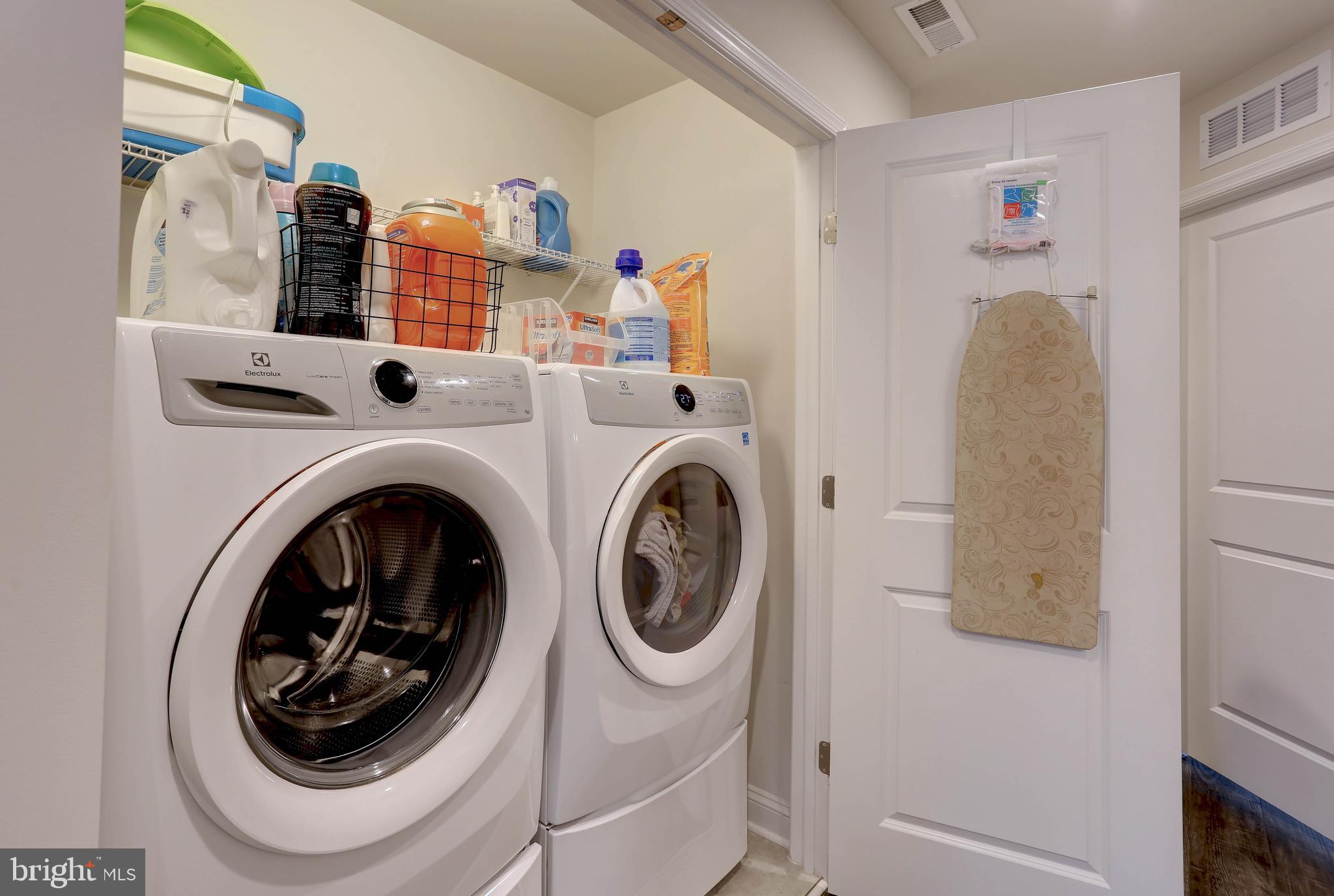 SUMMERFIELD VILLAGE - Residential