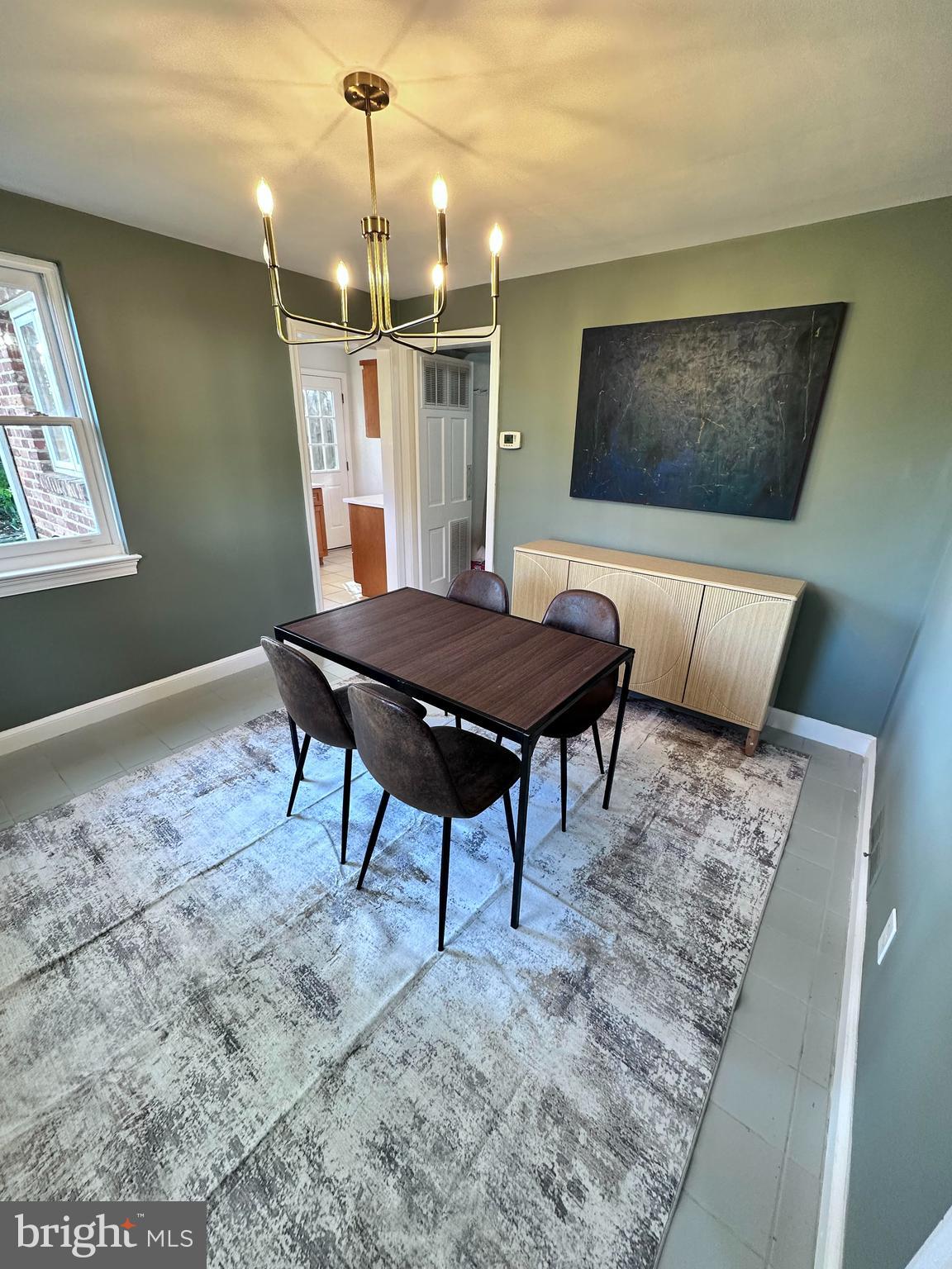 1613 N SPRINGWOOD DRIVE N