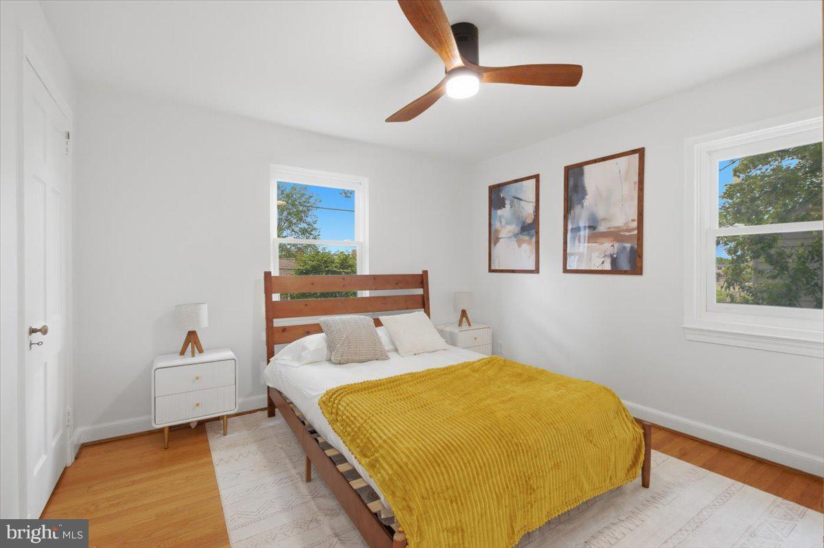 WOODSIDE - Residential