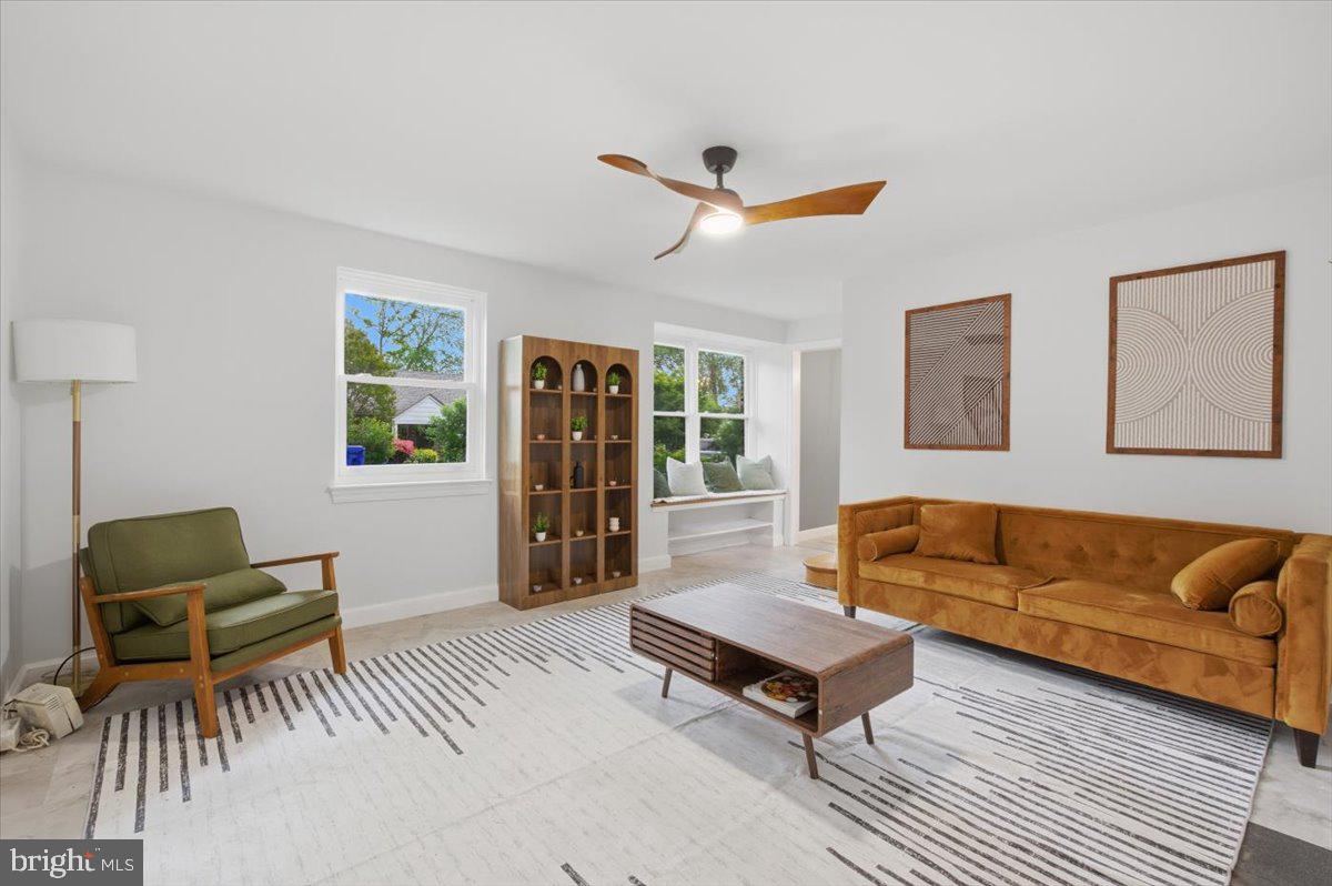 WOODSIDE - Residential