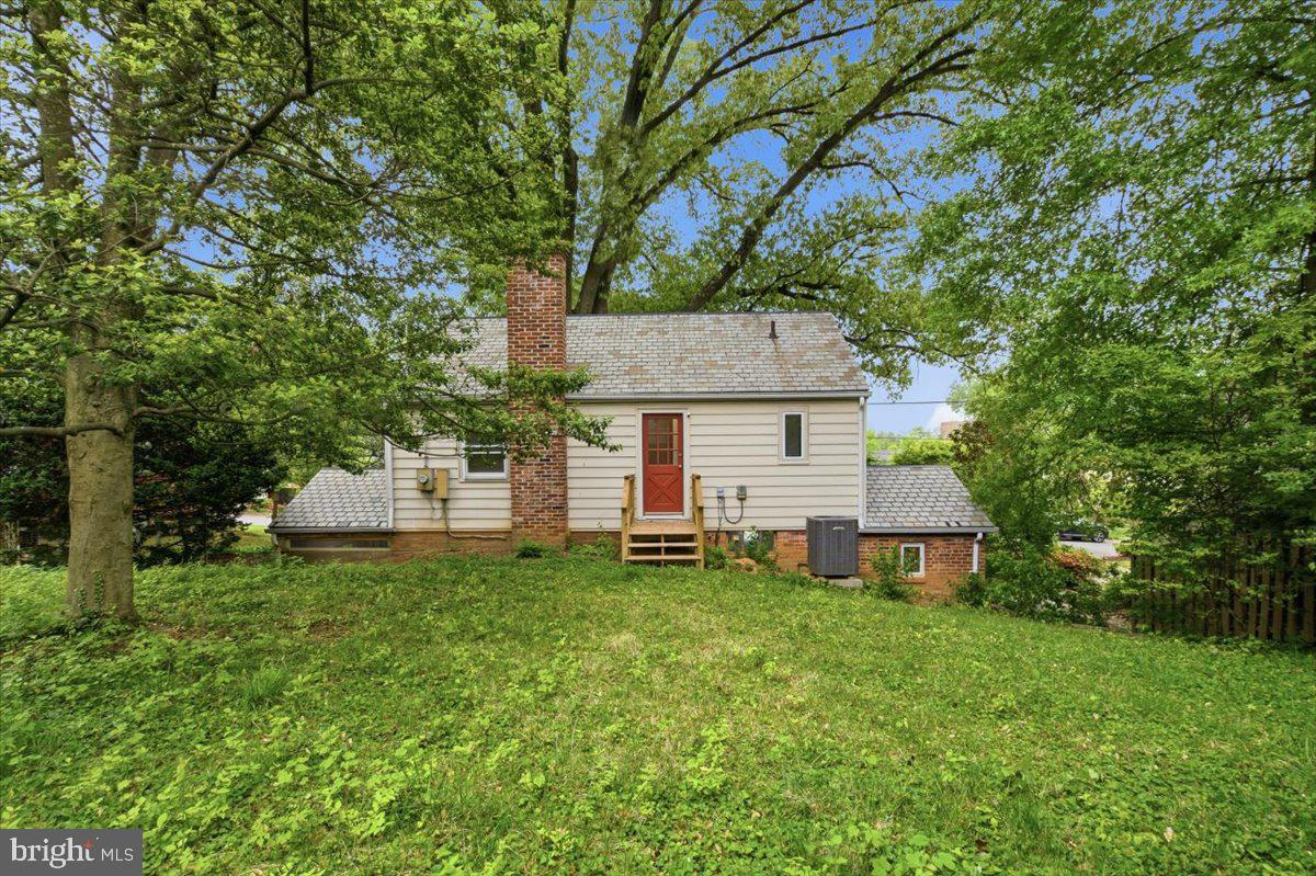 WOODSIDE - Residential